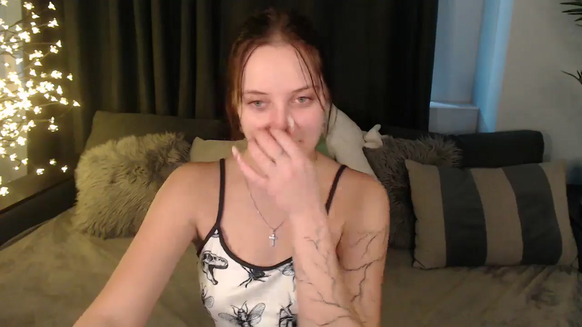 Gallery image thumbnail from SerenaSantos's myfreecams stream on, 10/04/2025, 13:30 image 16 of 20