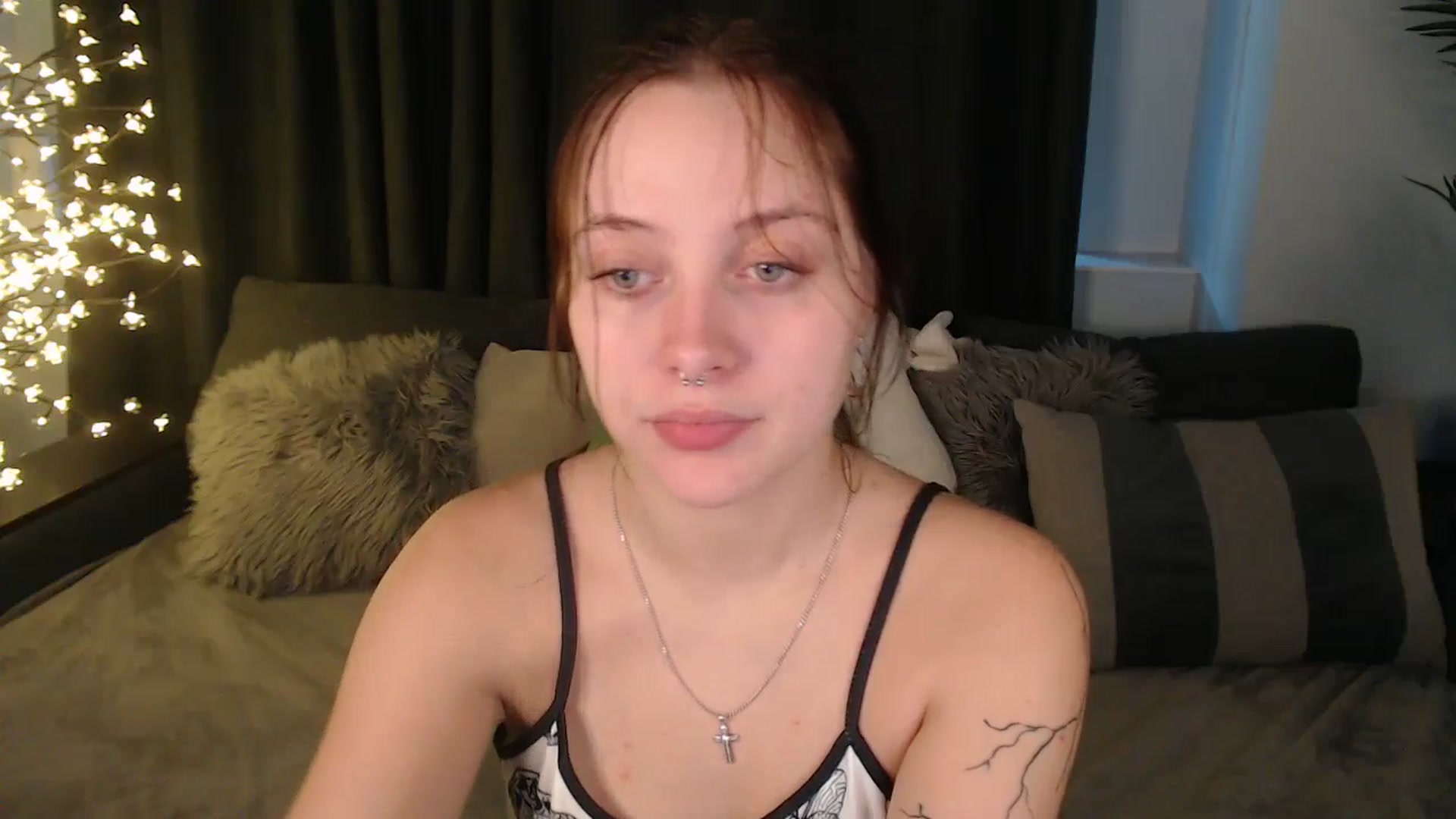 Gallery image thumbnail from SerenaSantos's myfreecams stream on, 10/04/2025, 13:30 image 19 of 20
