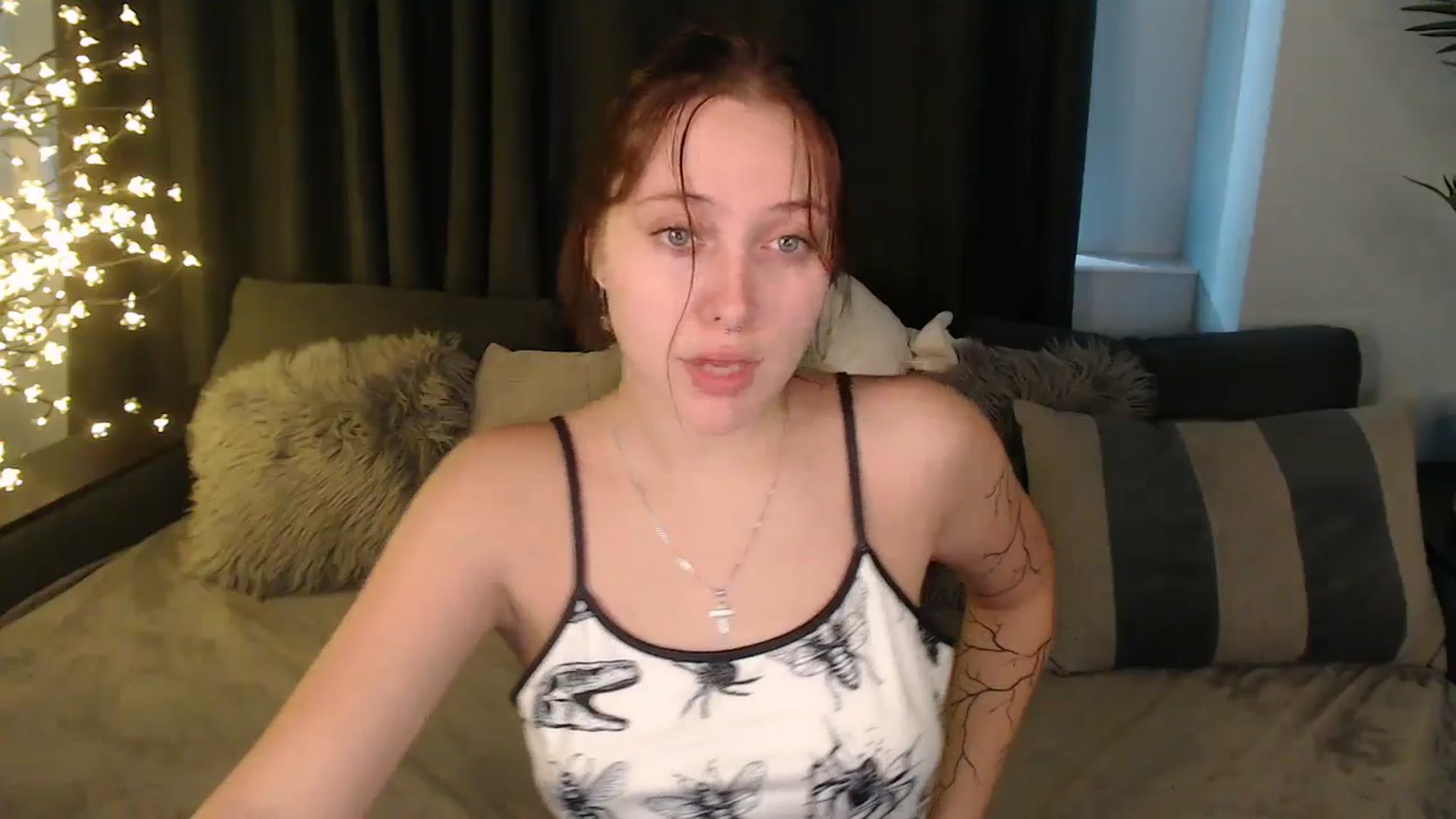 Gallery image thumbnail from SerenaSantos's myfreecams stream on, 10/04/2025, 13:30 image 11 of 20
