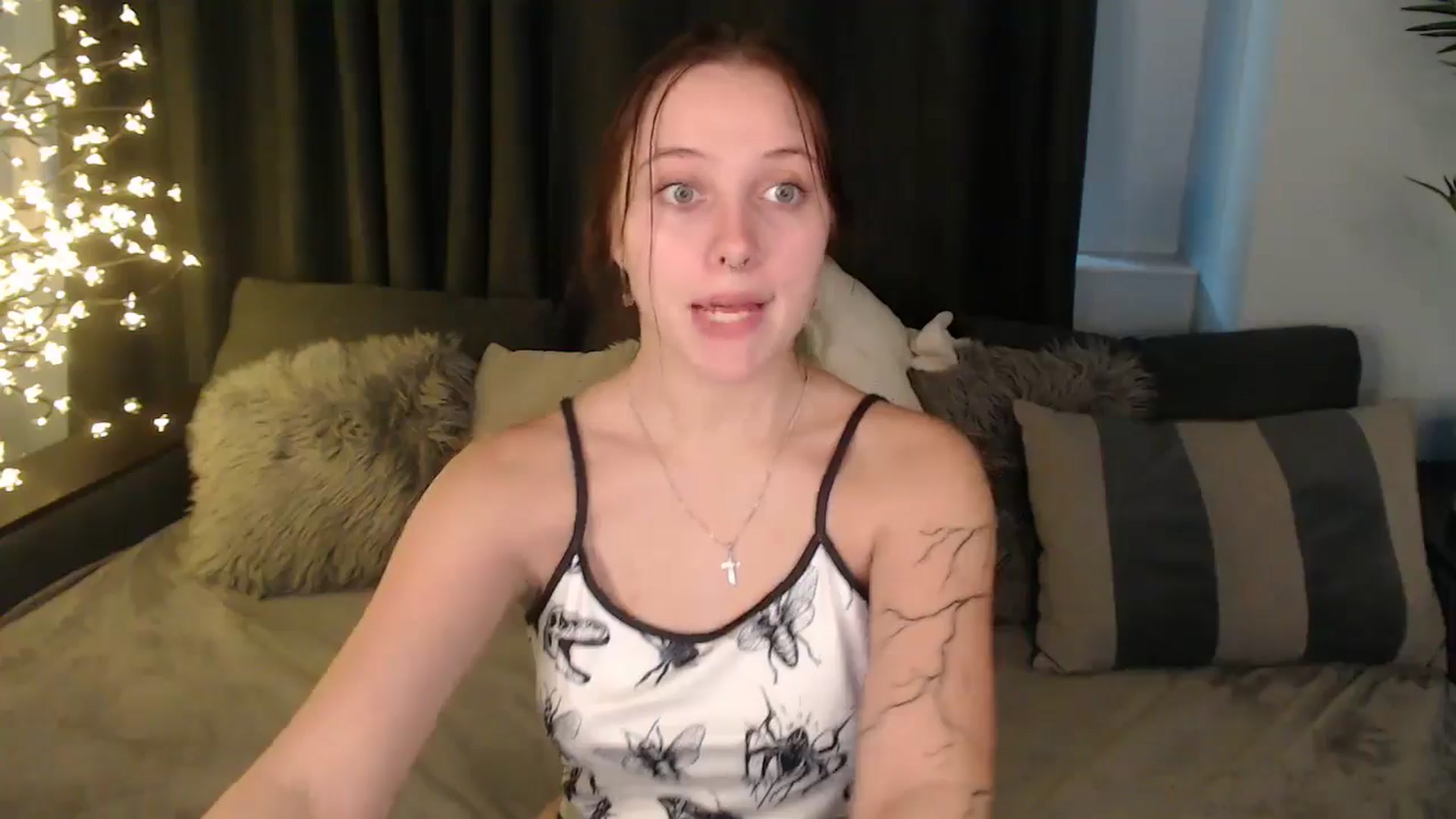 Gallery image thumbnail from SerenaSantos's myfreecams stream on, 10/04/2025, 13:30 image 7 of 20