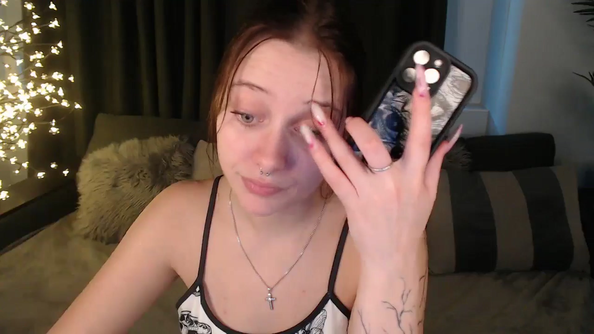 Gallery image thumbnail from SerenaSantos's myfreecams stream on, 10/04/2025, 13:30 image 18 of 20
