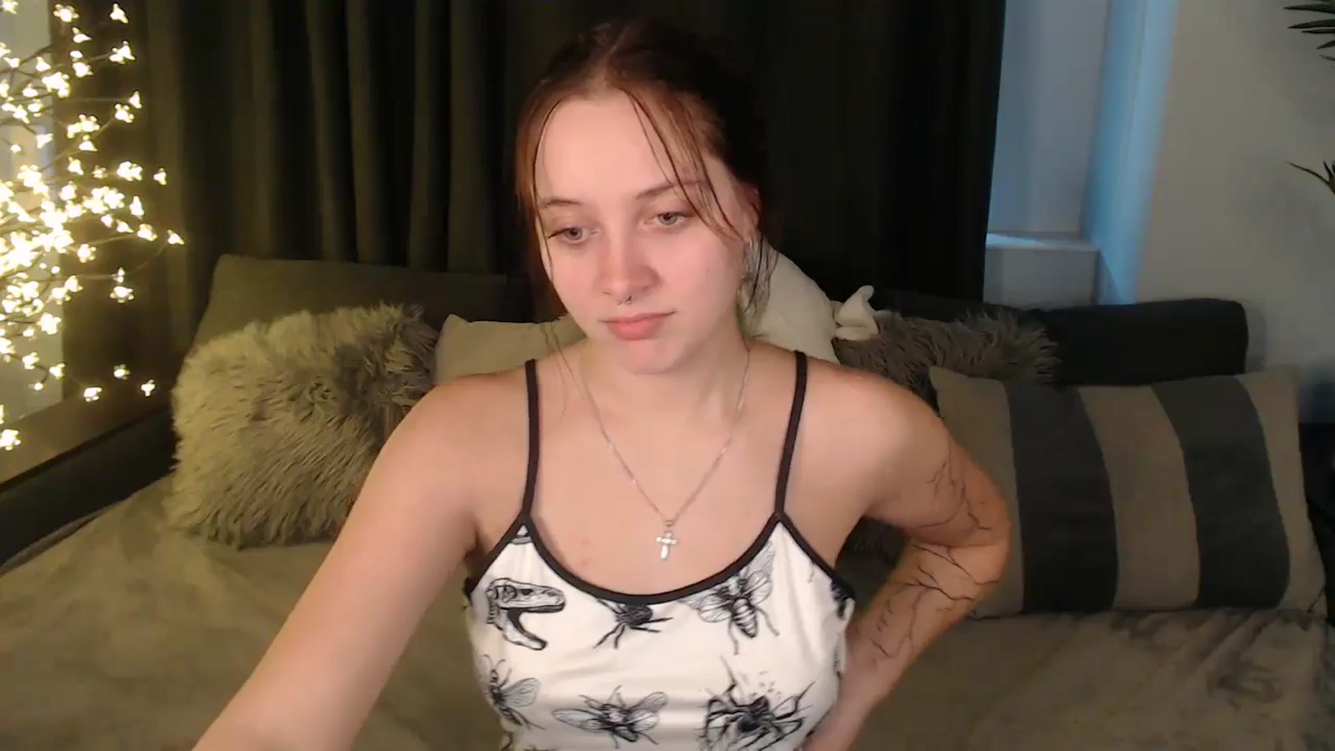Gallery image thumbnail from SerenaSantos's myfreecams stream on, 10/04/2025, 13:30 image 14 of 20