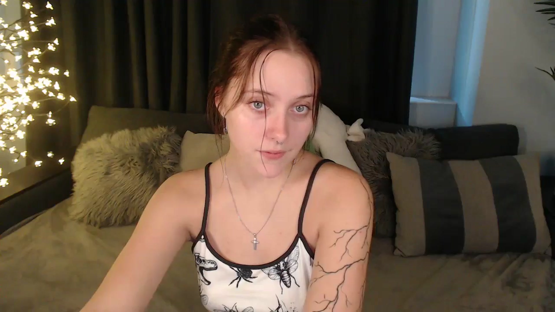 Gallery image thumbnail from SerenaSantos's myfreecams stream on, 10/04/2025, 13:30 image 15 of 20