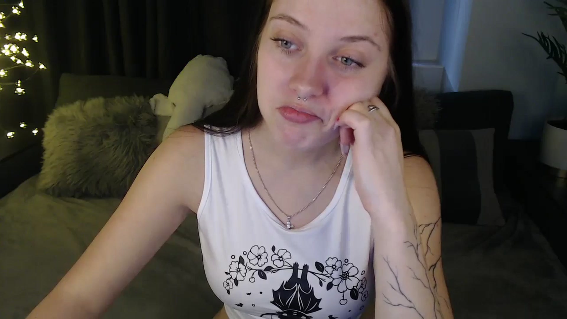 Gallery image thumbnail from SerenaSantos's myfreecams stream on, 10/06/2025, 12:02 image 14 of 20