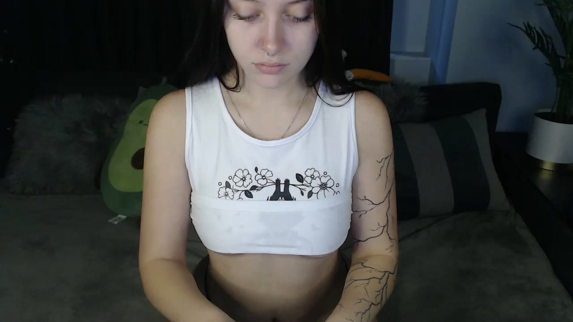 Gallery image thumbnail from SerenaSantos's myfreecams stream on, 10/07/2025, 09:36 image 11 of 20