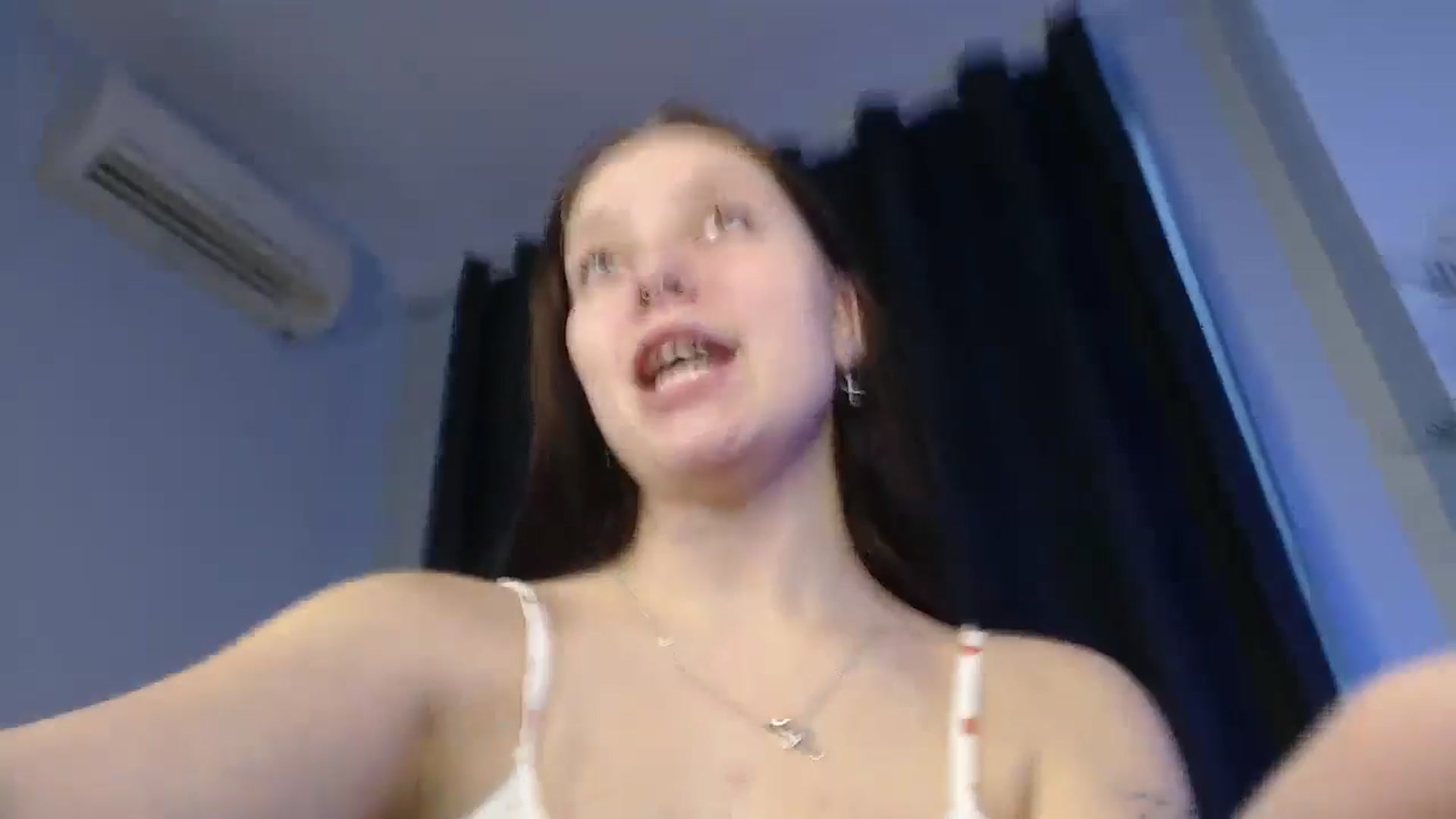 Gallery image thumbnail from SerenaSantos's myfreecams stream on, 10/19/2025, 10:38 image 19 of 20
