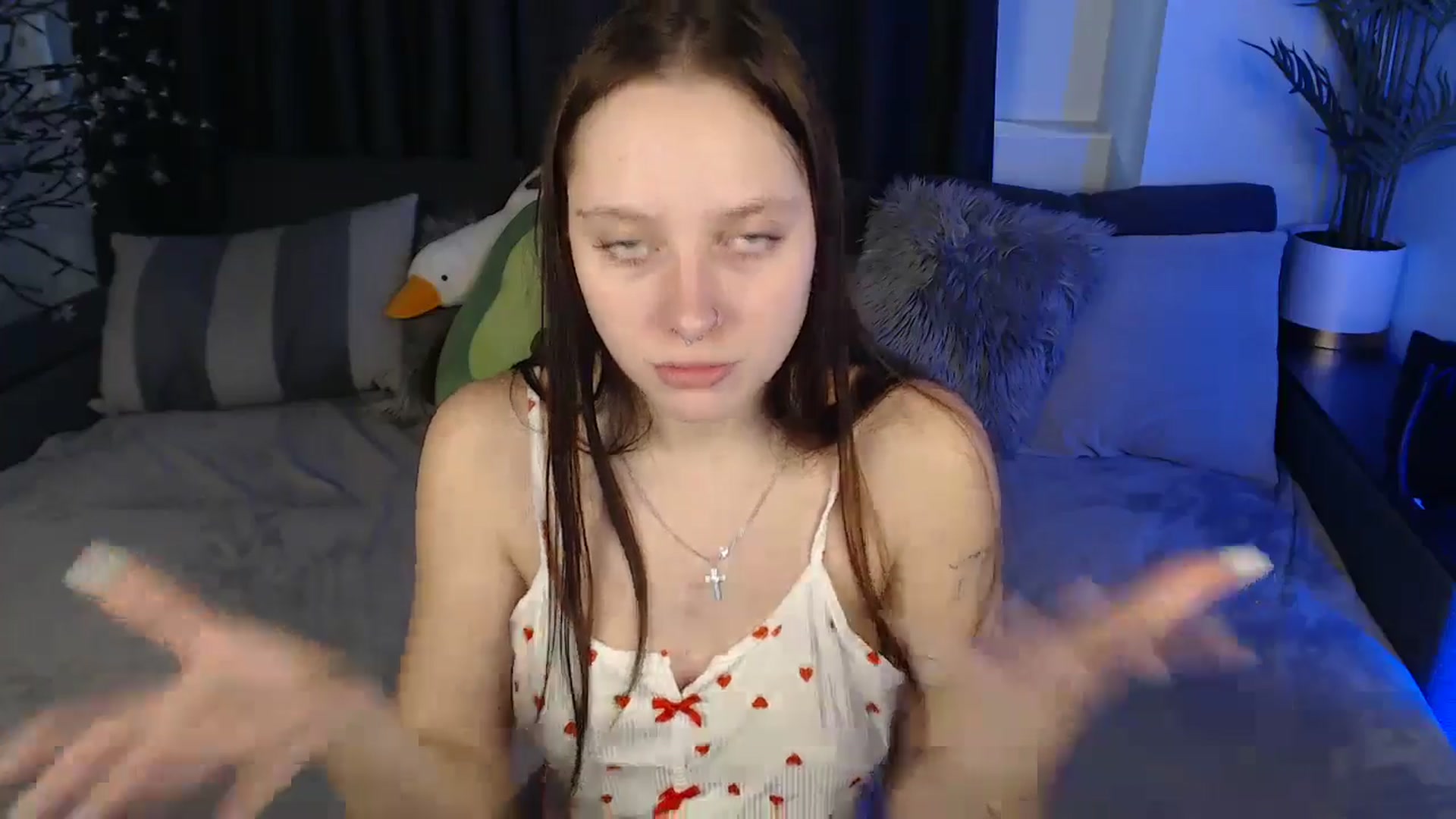 Gallery image thumbnail from SerenaSantos's myfreecams stream on, 10/19/2025, 12:51 image 3 of 20