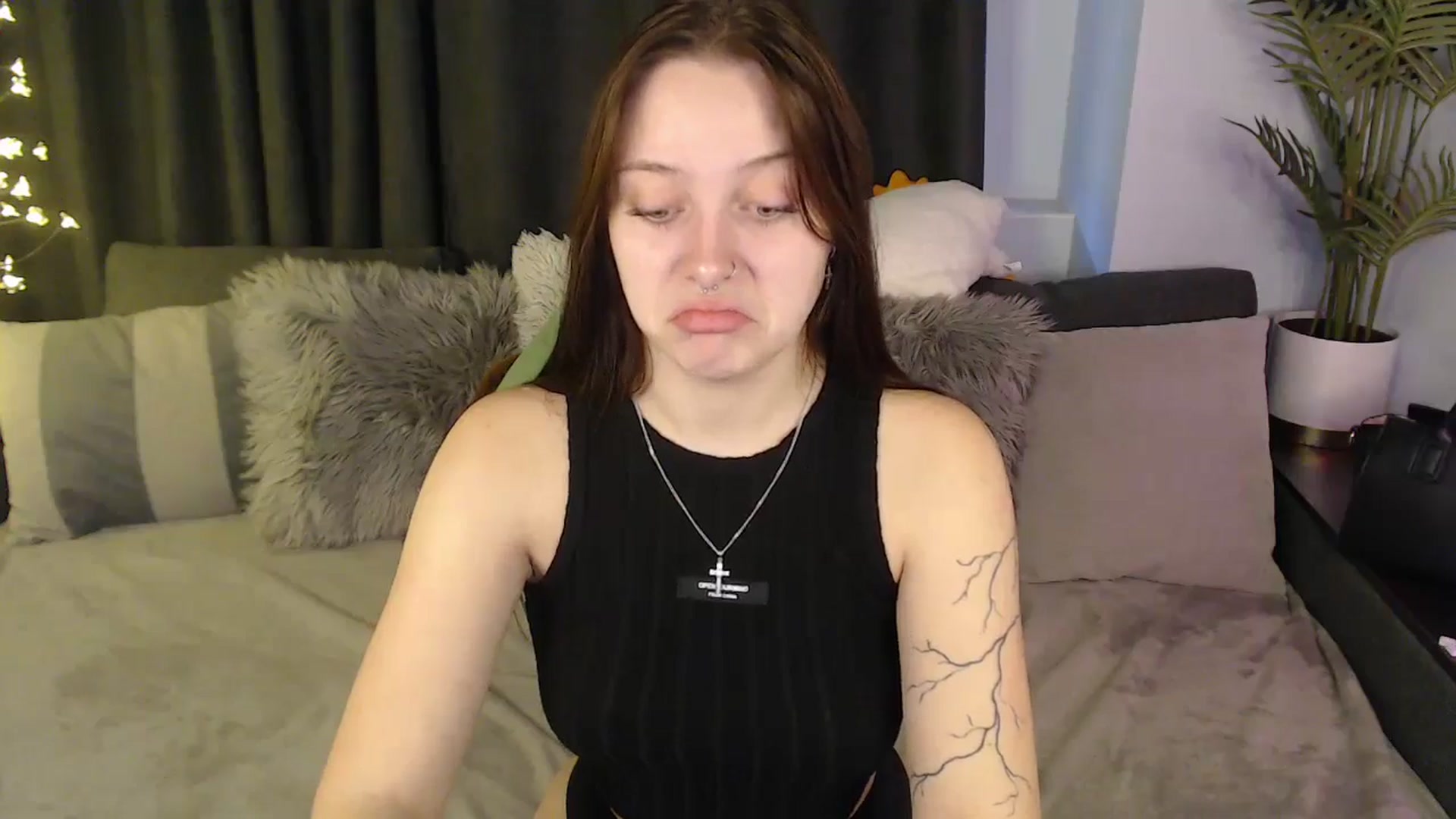 Gallery image thumbnail from SerenaSantos's myfreecams stream on, 10/21/2025, 09:52 image 19 of 20