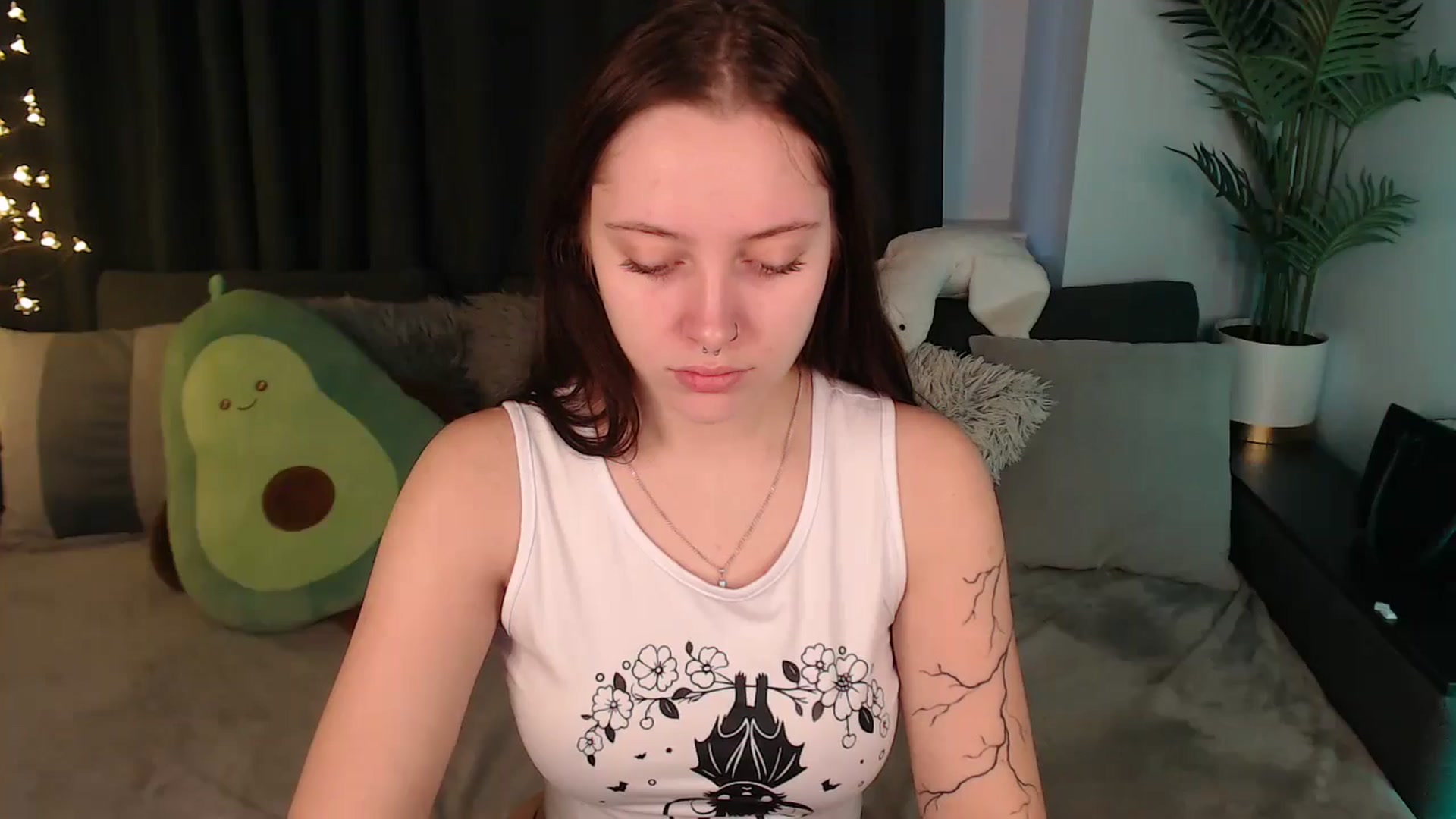 Gallery image thumbnail from SerenaSantos's myfreecams stream on, 10/26/2025, 09:58 image 16 of 20