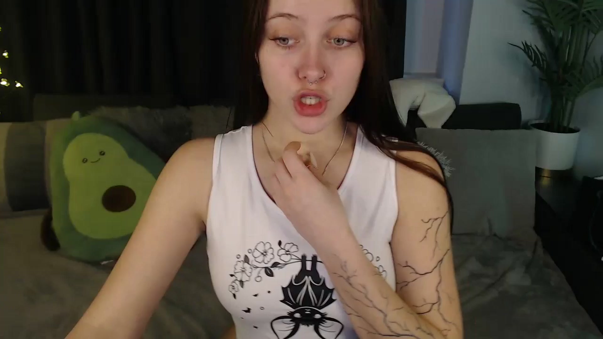 Gallery image thumbnail from SerenaSantos's myfreecams stream on, 10/26/2025, 13:45 image 1 of 20