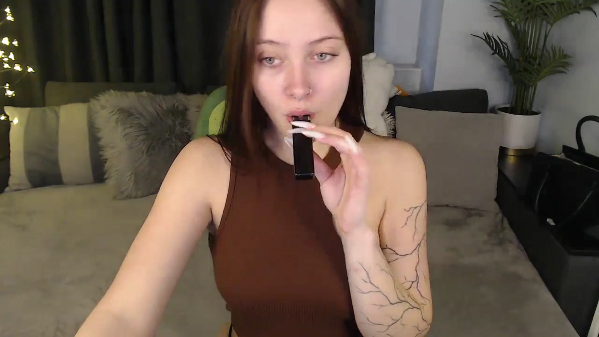 Gallery image thumbnail from SerenaSantos's myfreecams stream on, 10/27/2025, 09:48 image 12 of 20