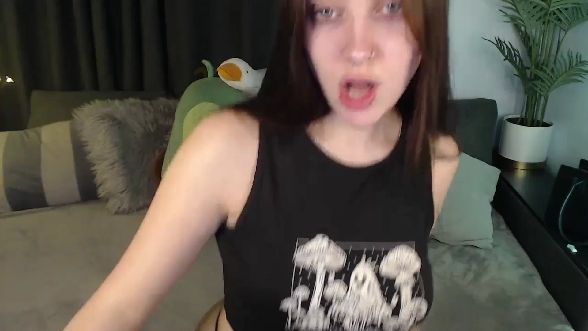 Gallery image thumbnail from SerenaSantos's myfreecams stream on, 10/29/2025, 09:29 image 18 of 20