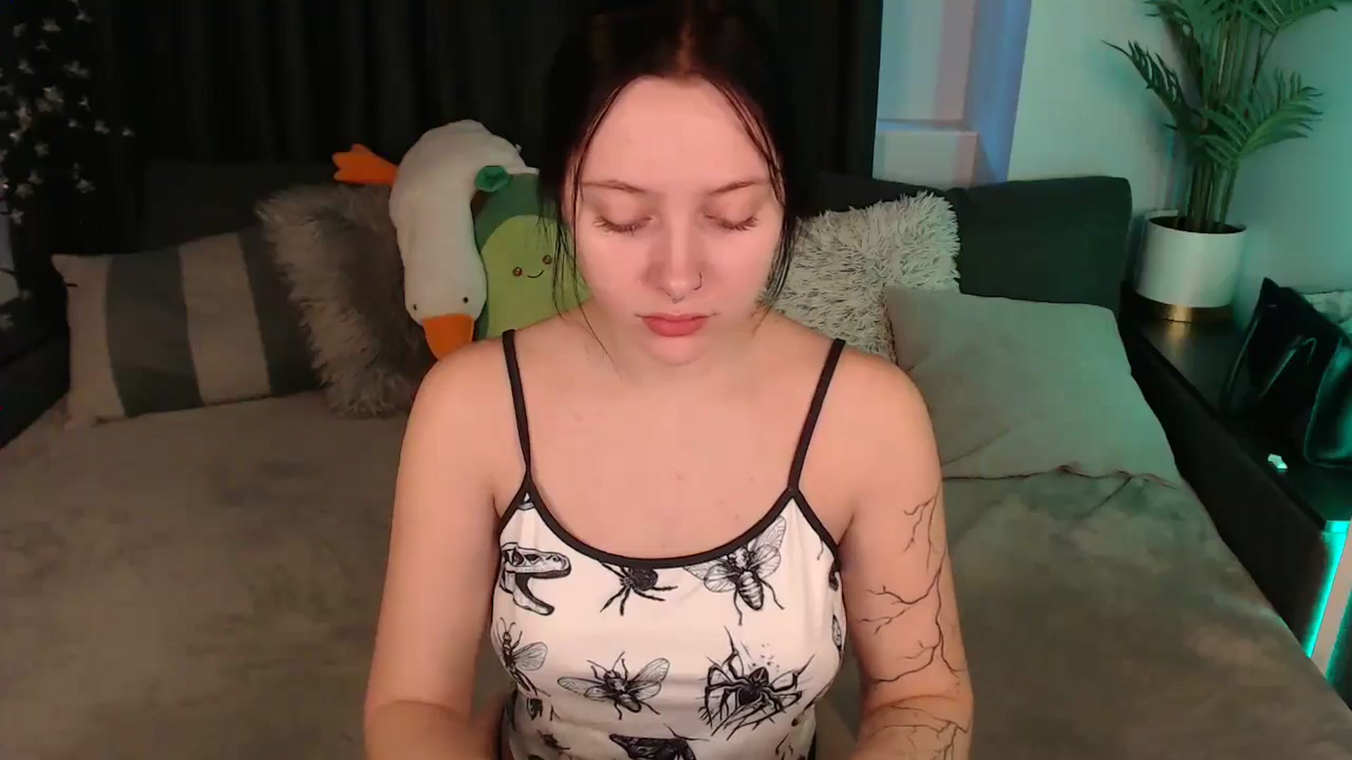 Gallery image thumbnail from SerenaSantos's myfreecams stream on, 11/01/2025, 10:47 image 12 of 20