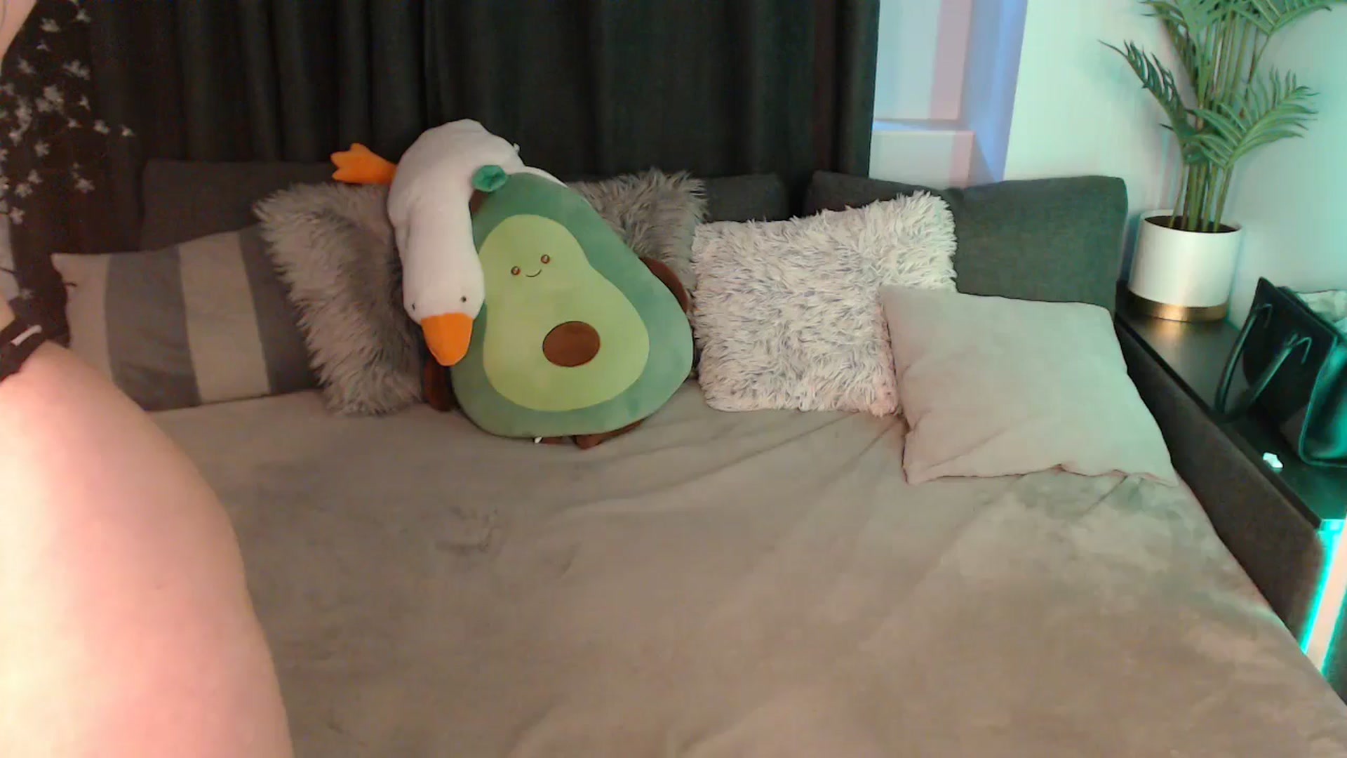 Gallery image thumbnail from SerenaSantos's myfreecams stream on, 11/01/2025, 10:47 image 14 of 20