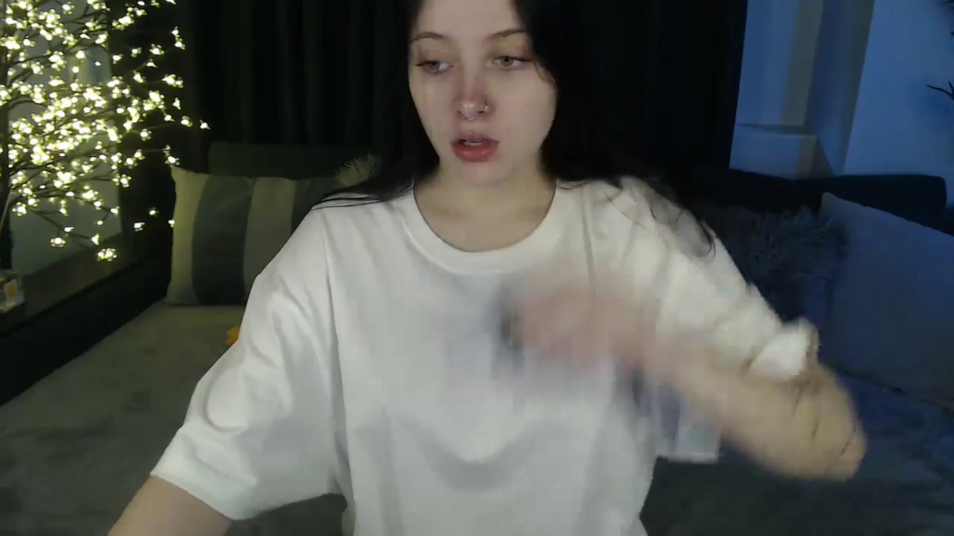 Gallery image thumbnail from SerenaSantos's myfreecams stream on, 11/02/2025, 09:51 image 9 of 20