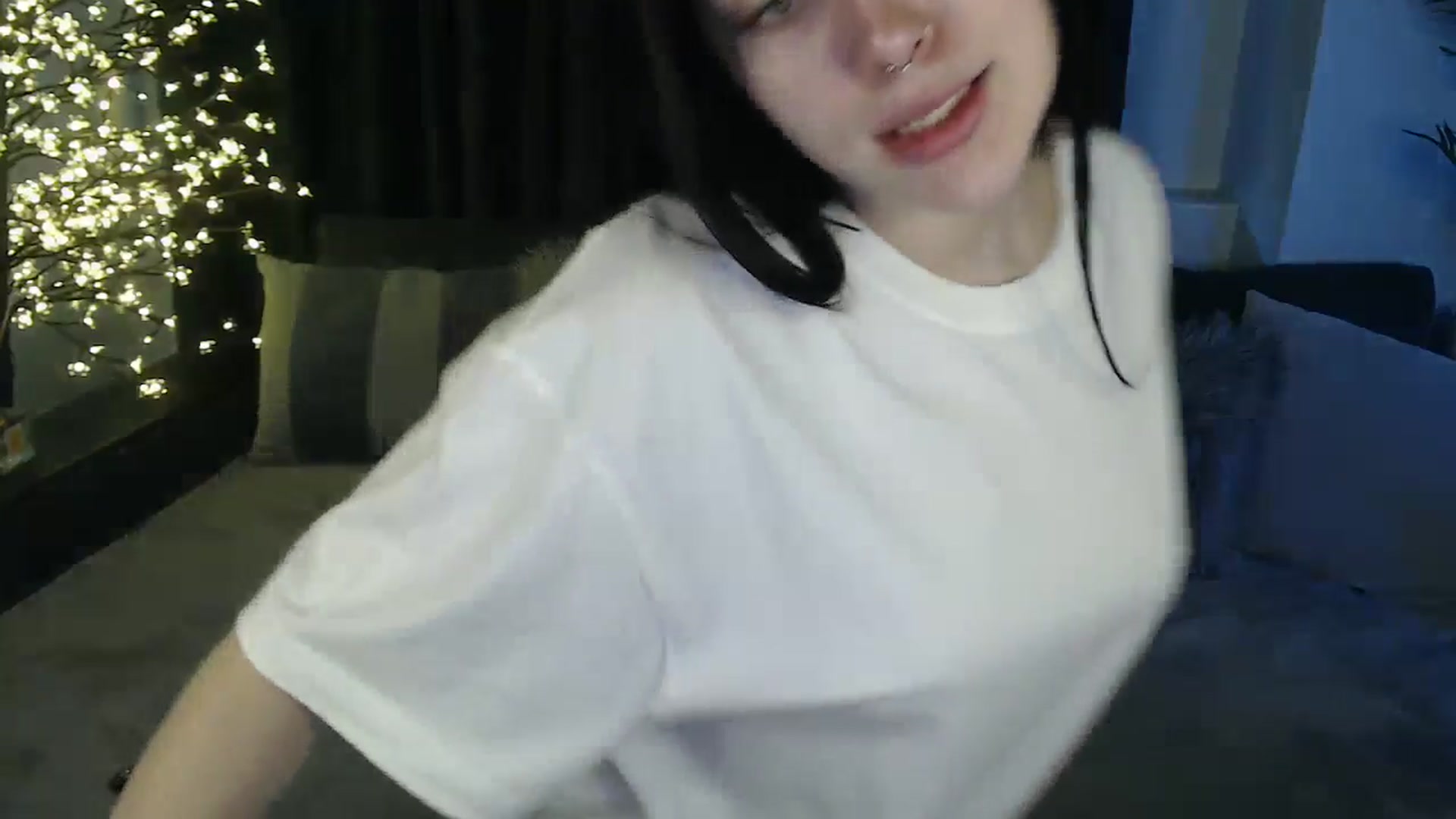 Gallery image thumbnail from SerenaSantos's myfreecams stream on, 11/02/2025, 10:14 image 15 of 20
