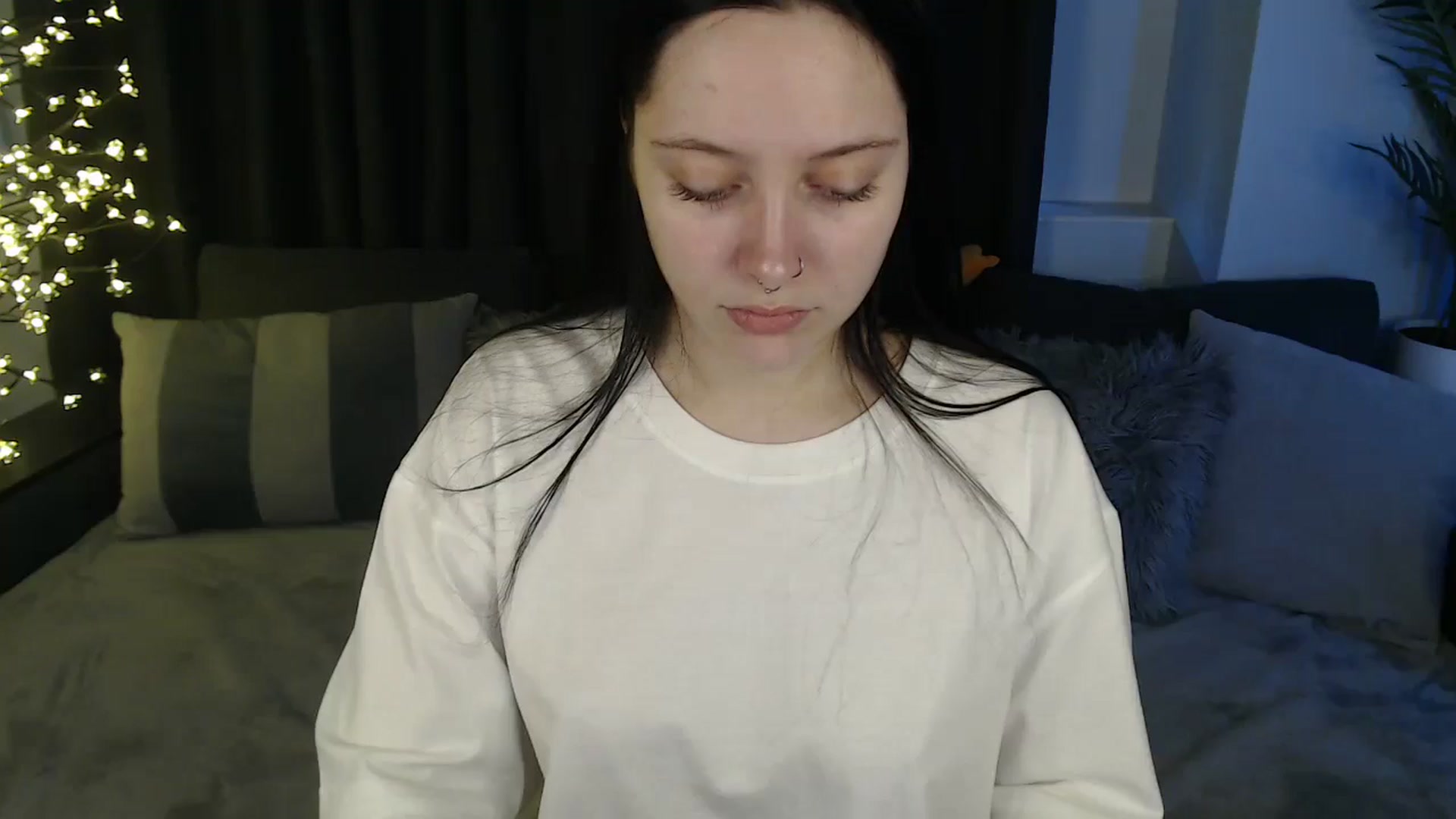 Gallery image thumbnail from SerenaSantos's myfreecams stream on, 11/02/2025, 11:32 image 8 of 20