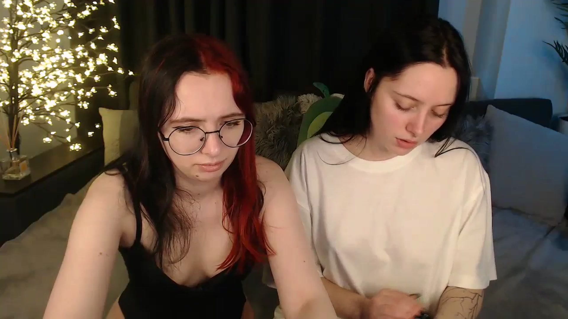 Gallery image thumbnail from SerenaSantos's myfreecams stream on, 11/02/2025, 13:12 image 19 of 20