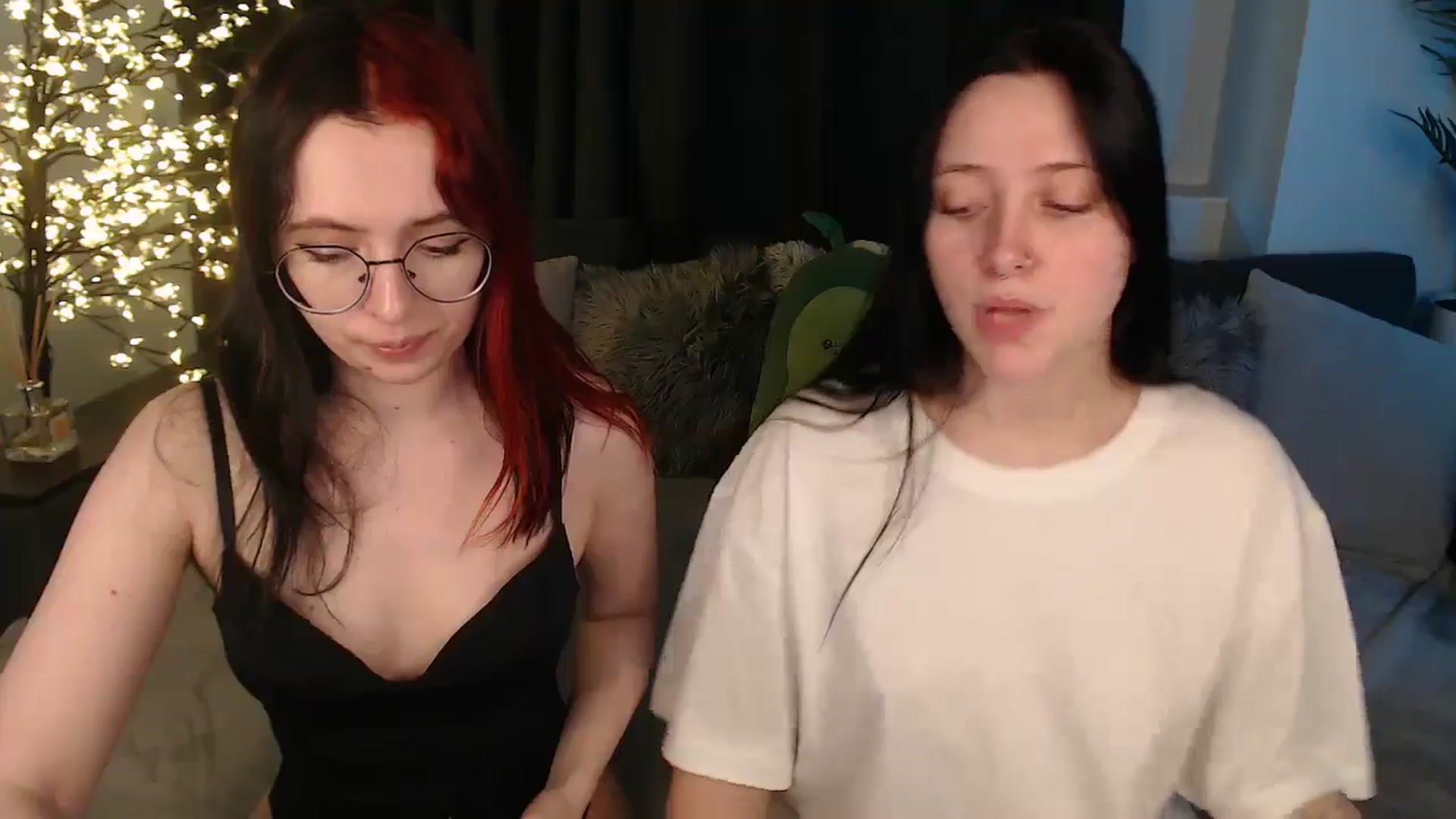 Gallery image thumbnail from SerenaSantos's myfreecams stream on, 11/02/2025, 13:12 image 20 of 20