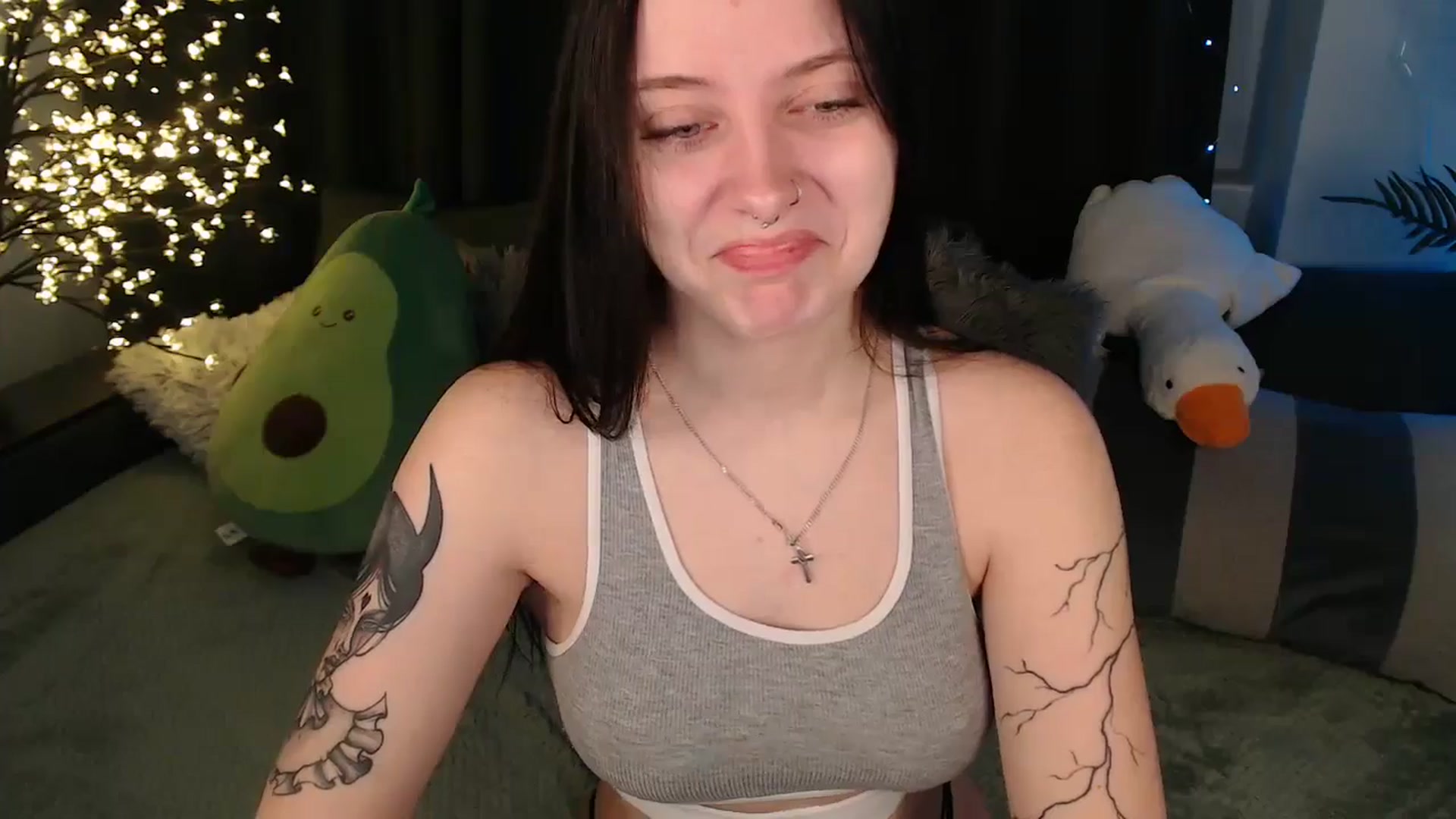 Gallery image thumbnail from SerenaSantos's myfreecams stream on, 12/10/2025, 09:54 image 14 of 20