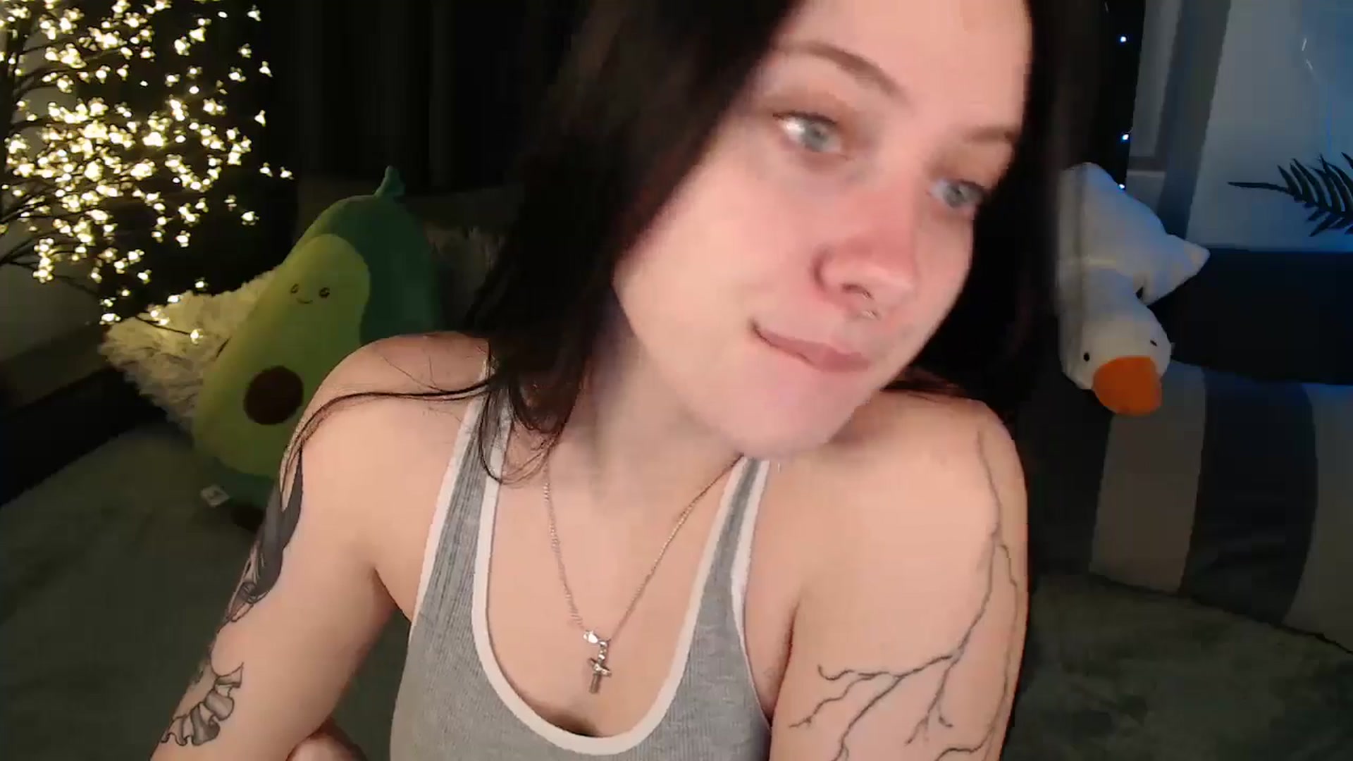 Gallery image thumbnail from SerenaSantos's myfreecams stream on, 12/10/2025, 09:54 image 7 of 20