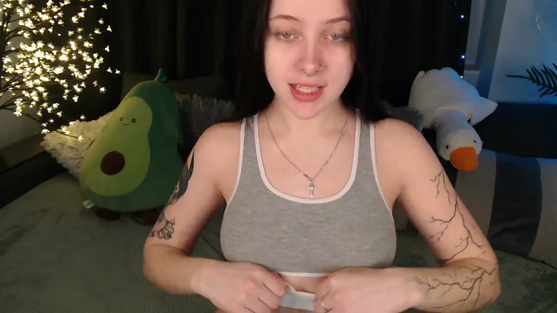 Gallery image thumbnail from SerenaSantos's myfreecams stream on, 12/10/2025, 09:54 image 4 of 20