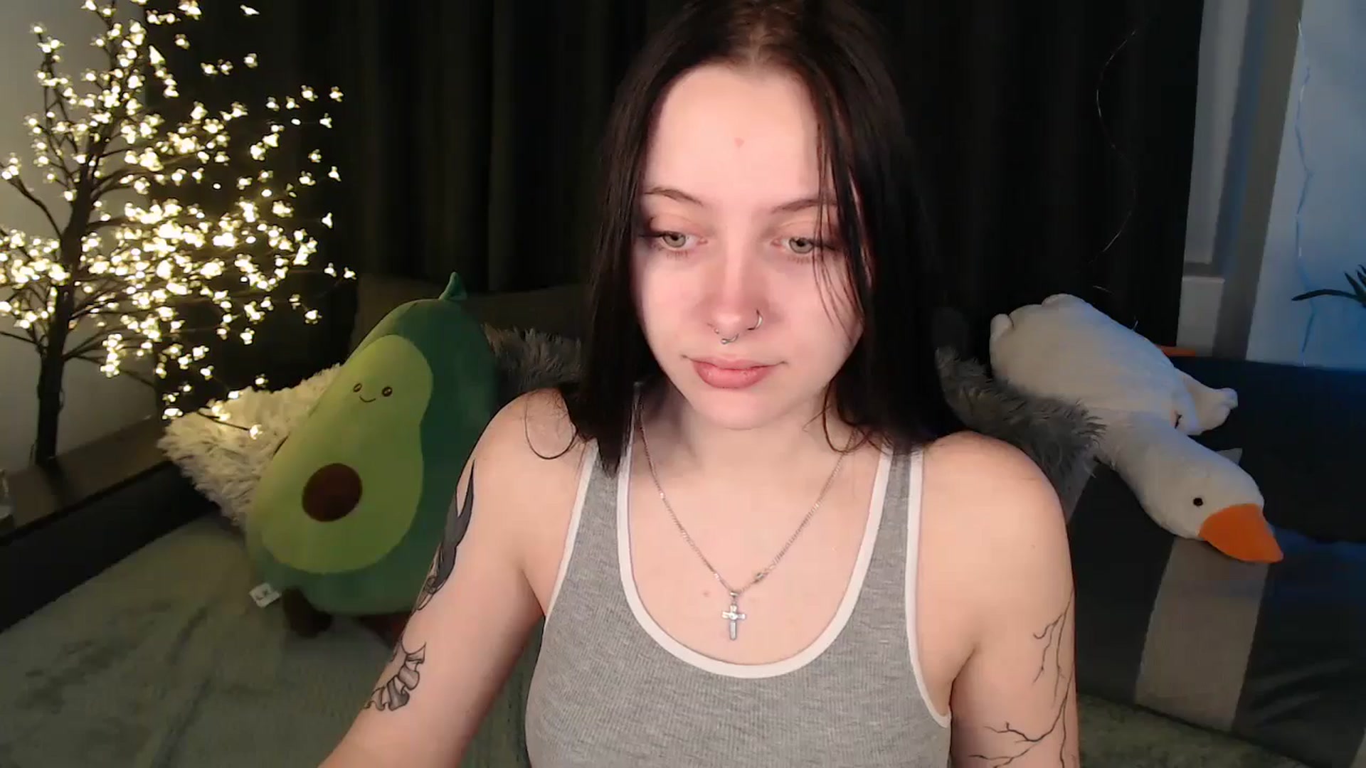 Gallery image thumbnail from SerenaSantos's myfreecams stream on, 12/10/2025, 10:16 image 19 of 20