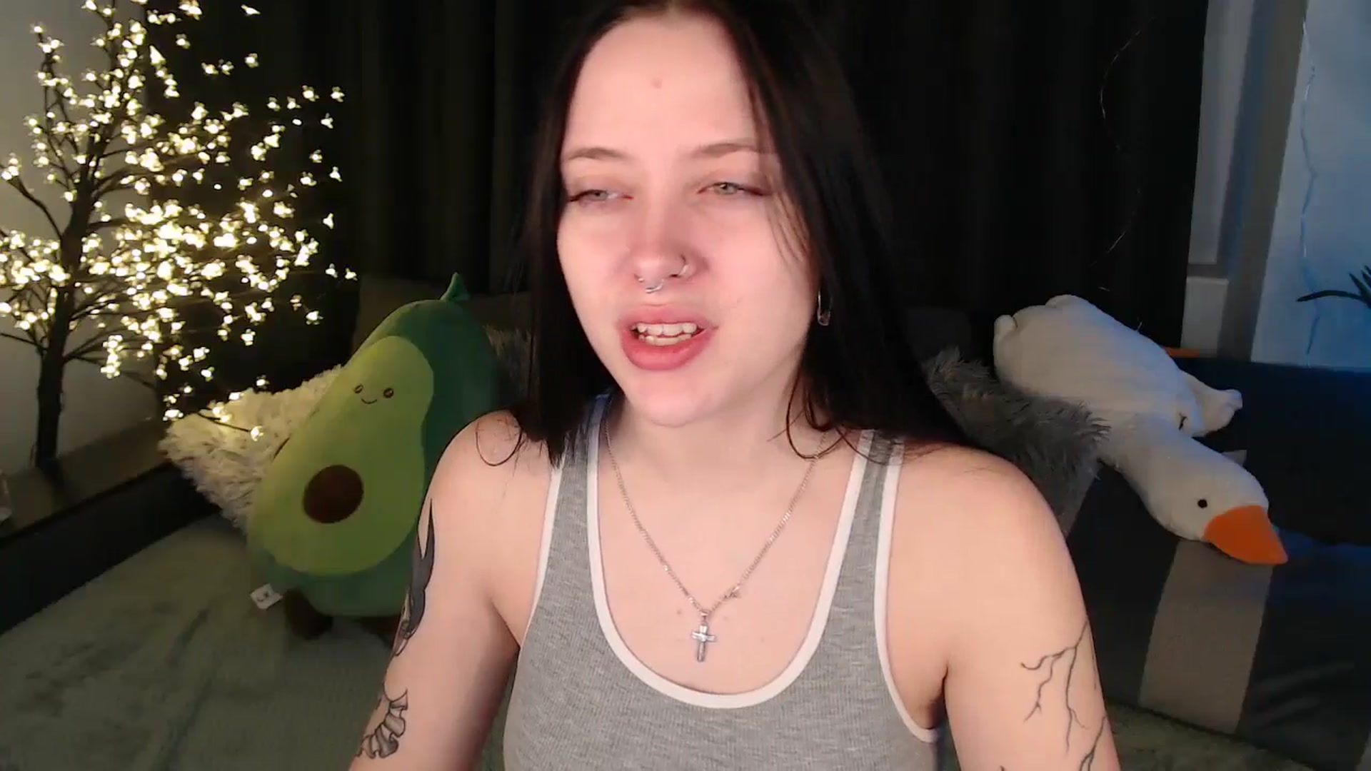 Gallery image thumbnail from SerenaSantos's myfreecams stream on, 12/10/2025, 10:16 image 16 of 20