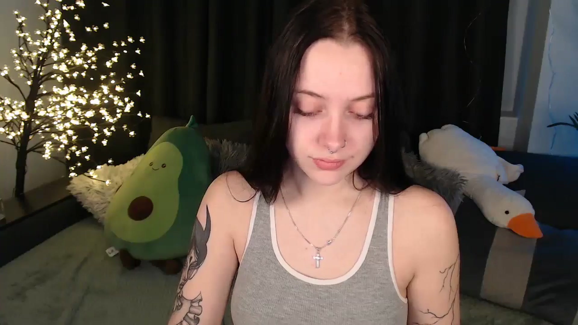 Gallery image thumbnail from SerenaSantos's myfreecams stream on, 12/10/2025, 10:16 image 20 of 20