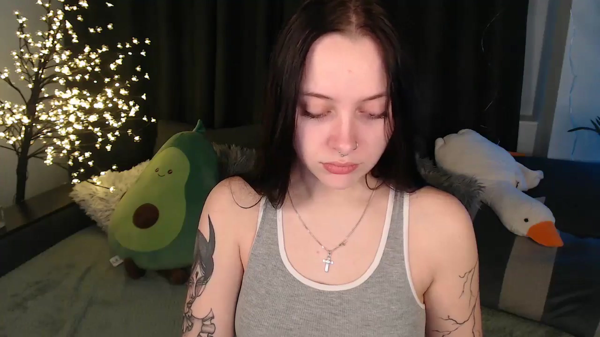 Gallery image thumbnail from SerenaSantos's myfreecams stream on, 12/10/2025, 10:16 image 17 of 20