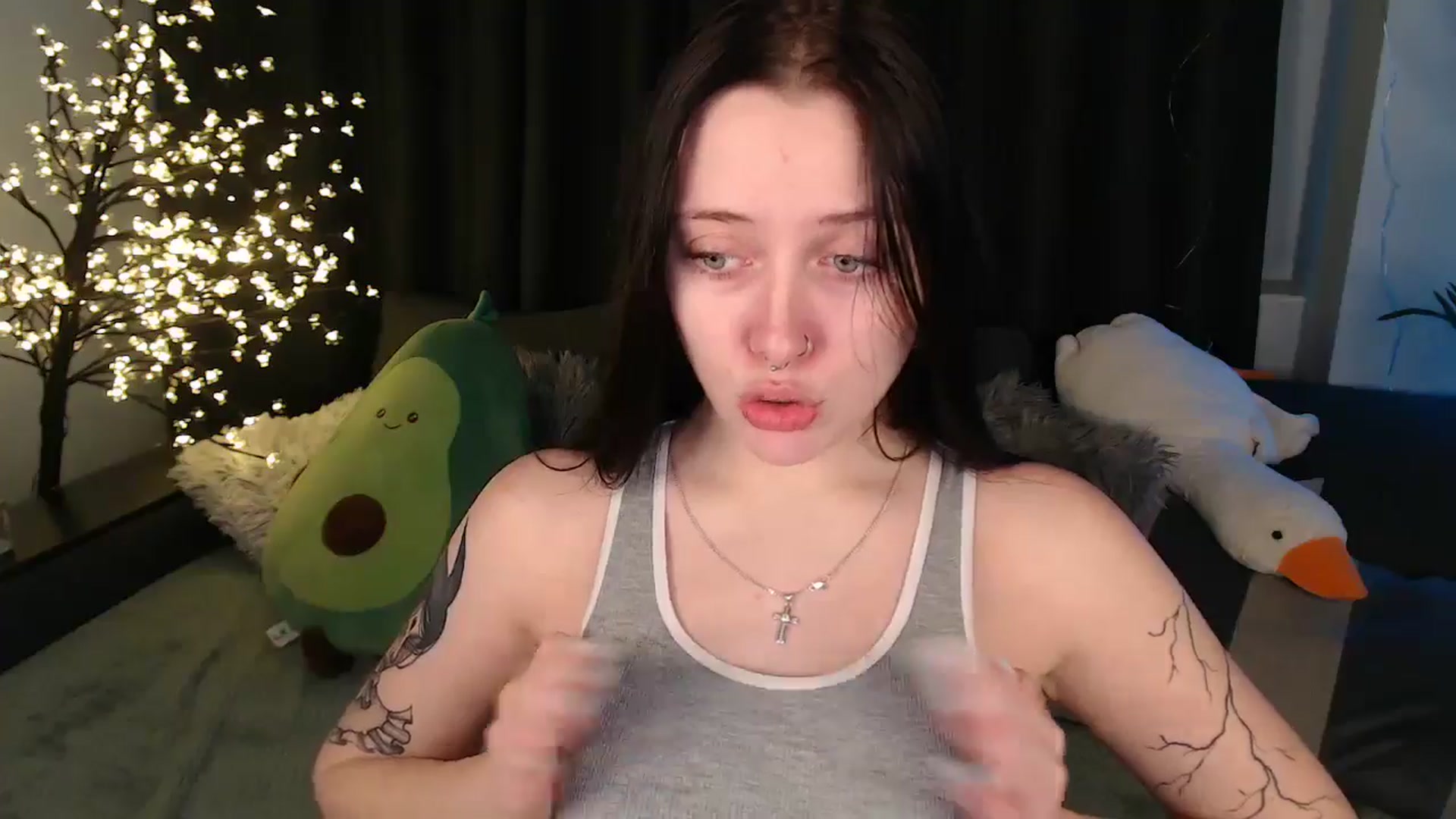 Gallery image thumbnail from SerenaSantos's myfreecams stream on, 12/10/2025, 10:16 image 15 of 20