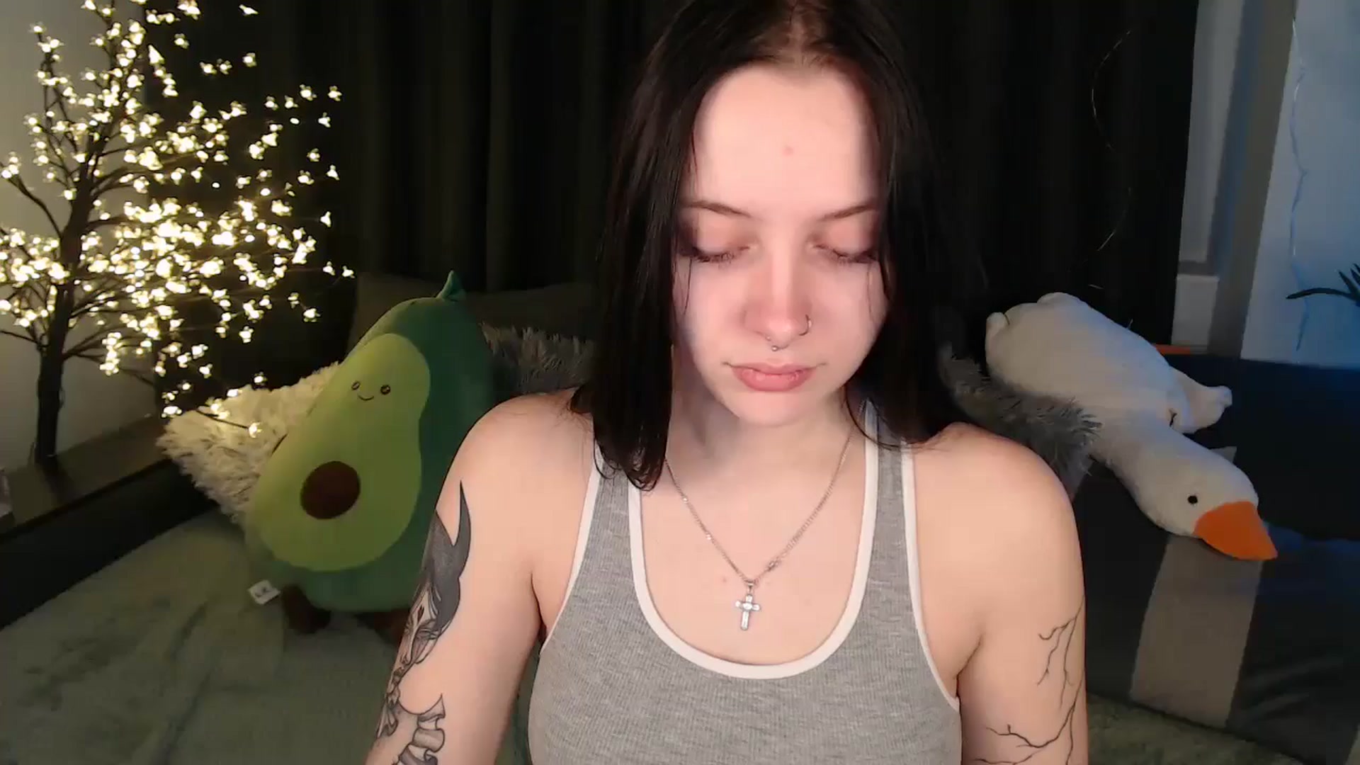 Gallery image thumbnail from SerenaSantos's myfreecams stream on, 12/10/2025, 10:16 image 12 of 20
