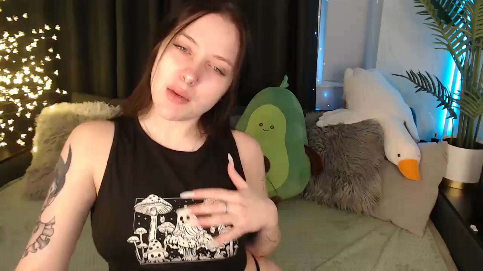 Gallery image thumbnail from SerenaSantos's myfreecams stream on, 12/19/2025, 09:57 image 17 of 20