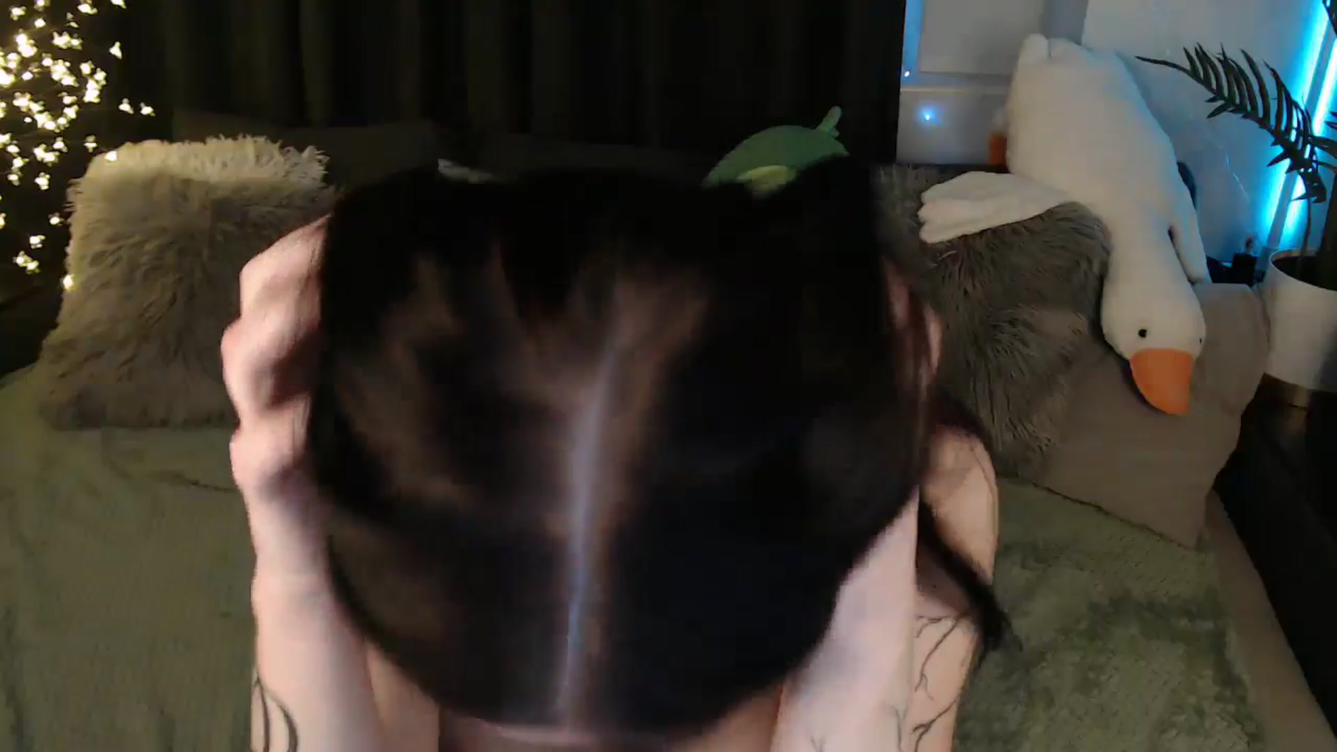 Gallery image thumbnail from SerenaSantos's myfreecams stream on, 12/19/2025, 12:56 image 5 of 20