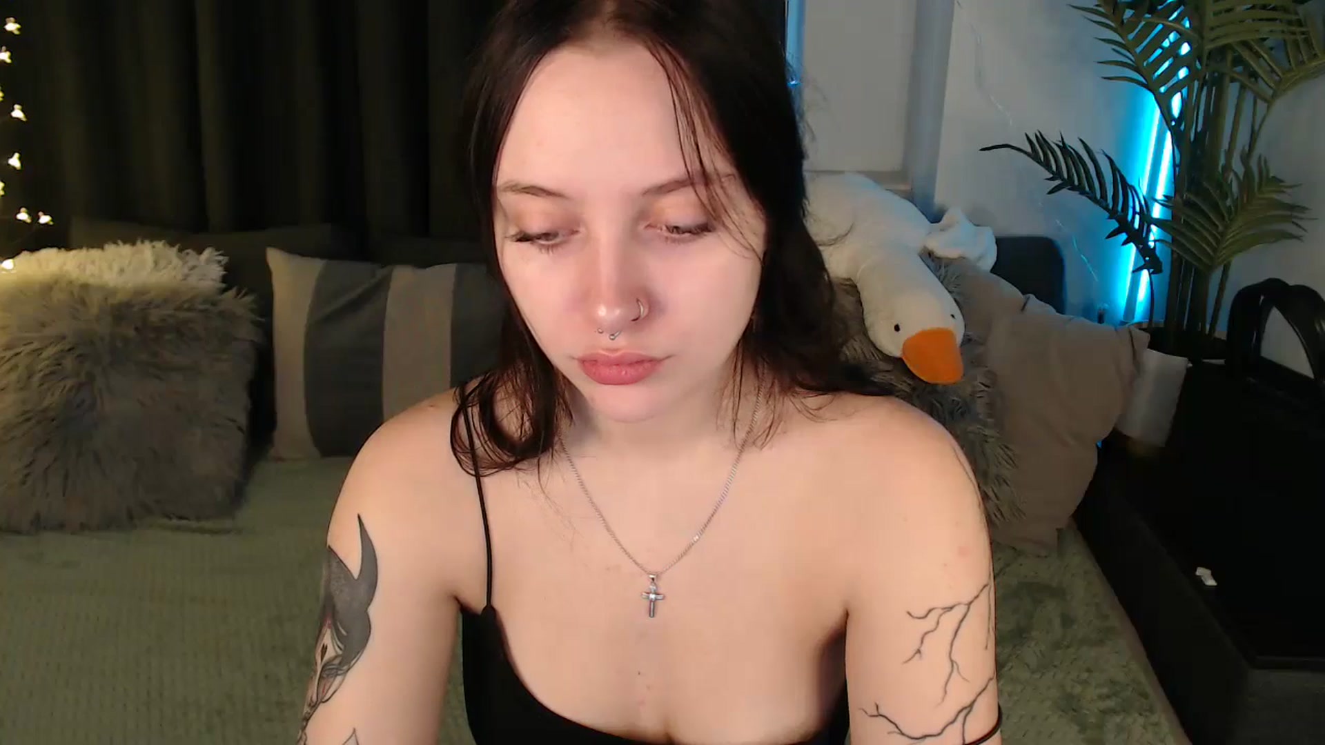 Gallery image thumbnail from SerenaSantos's myfreecams stream on, 12/20/2025, 09:38 image 20 of 20