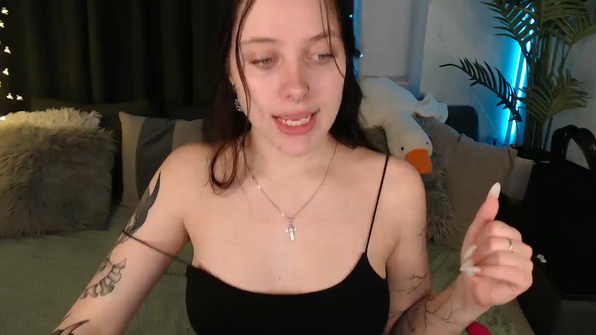 Gallery image thumbnail from SerenaSantos's myfreecams stream on, 12/20/2025, 11:36 image 5 of 20