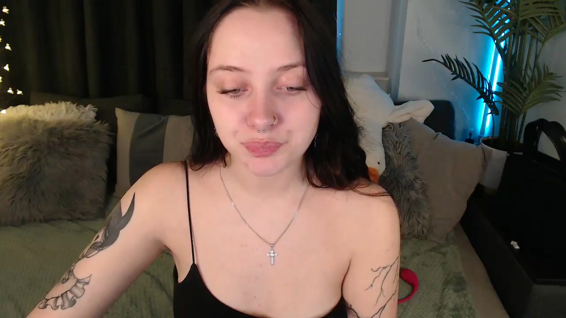 Gallery image thumbnail from SerenaSantos's myfreecams stream on, 12/20/2025, 12:15 image 20 of 20