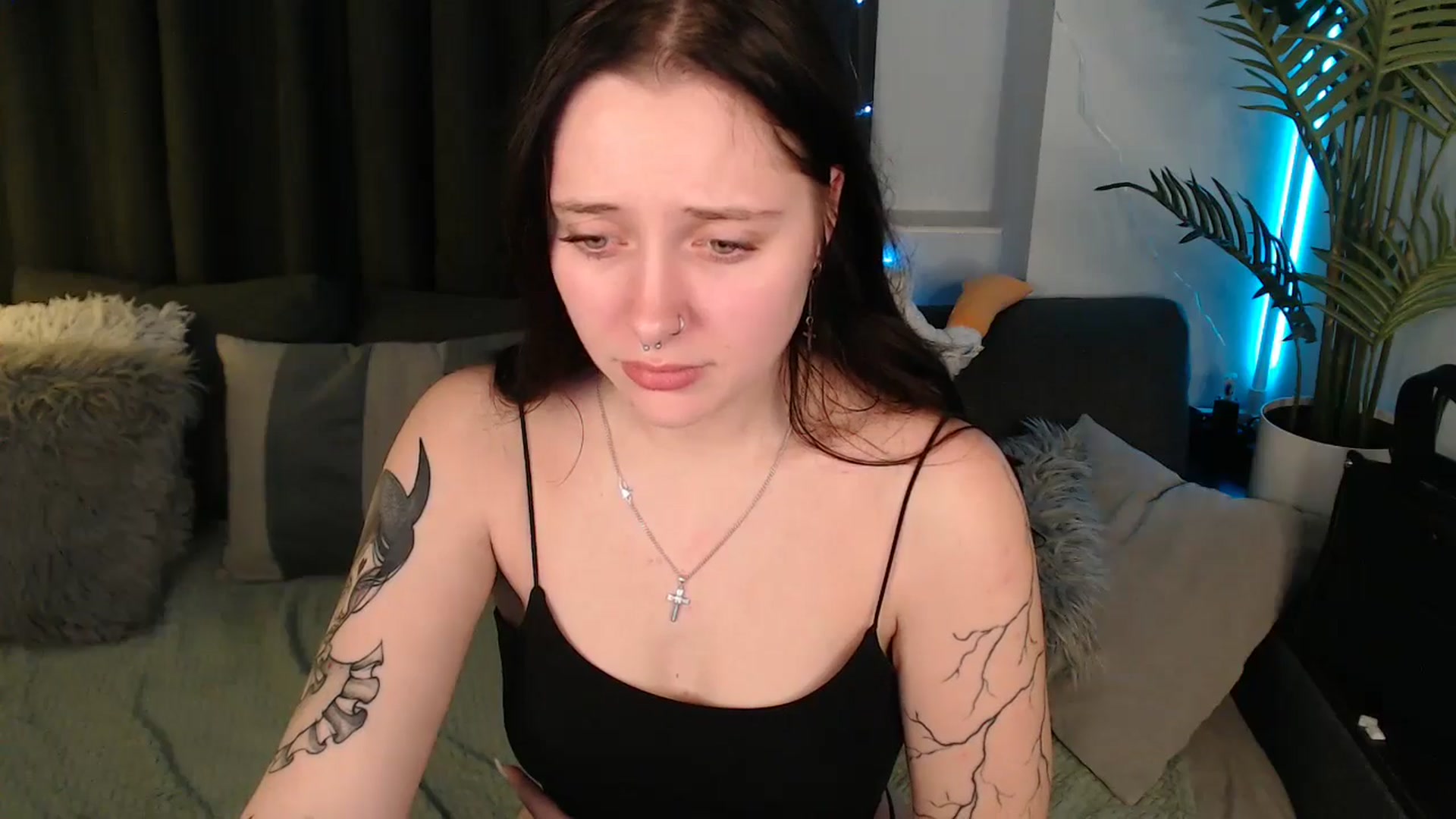 Gallery image thumbnail from SerenaSantos's myfreecams stream on, 12/20/2025, 15:00 image 16 of 20