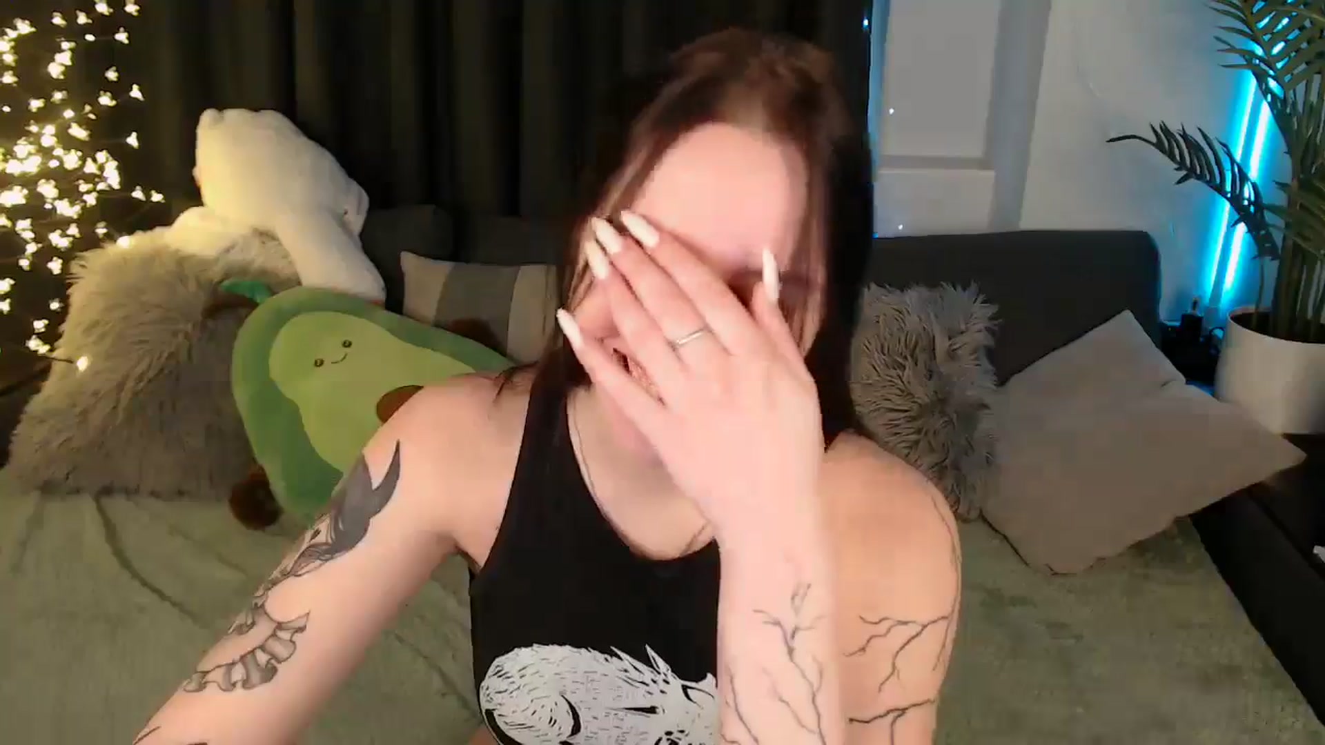 Gallery image thumbnail from SerenaSantos's myfreecams stream on, 12/24/2025, 10:19 image 13 of 20