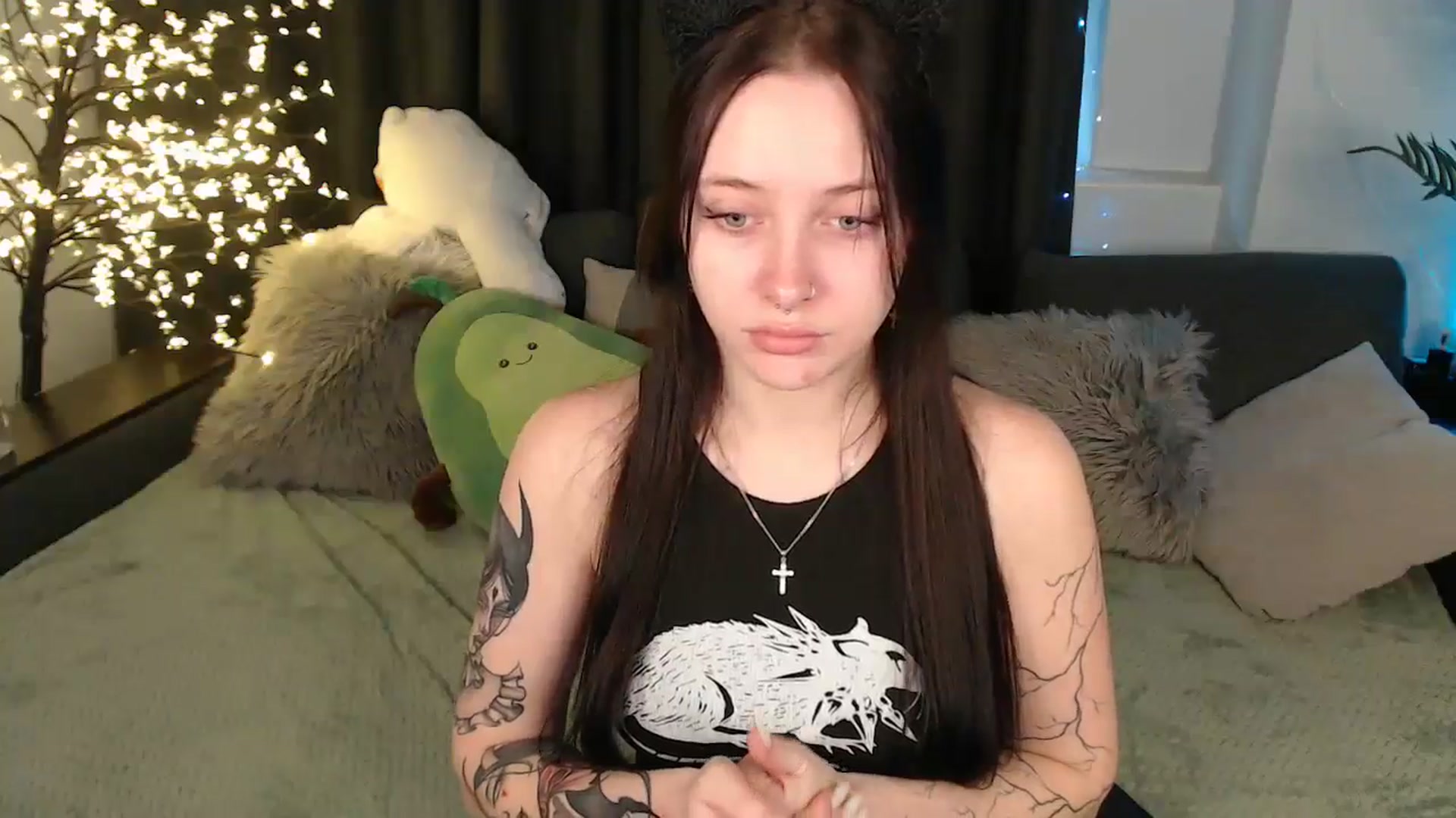Gallery image thumbnail from SerenaSantos's myfreecams stream on, 12/24/2025, 11:29 image 11 of 20
