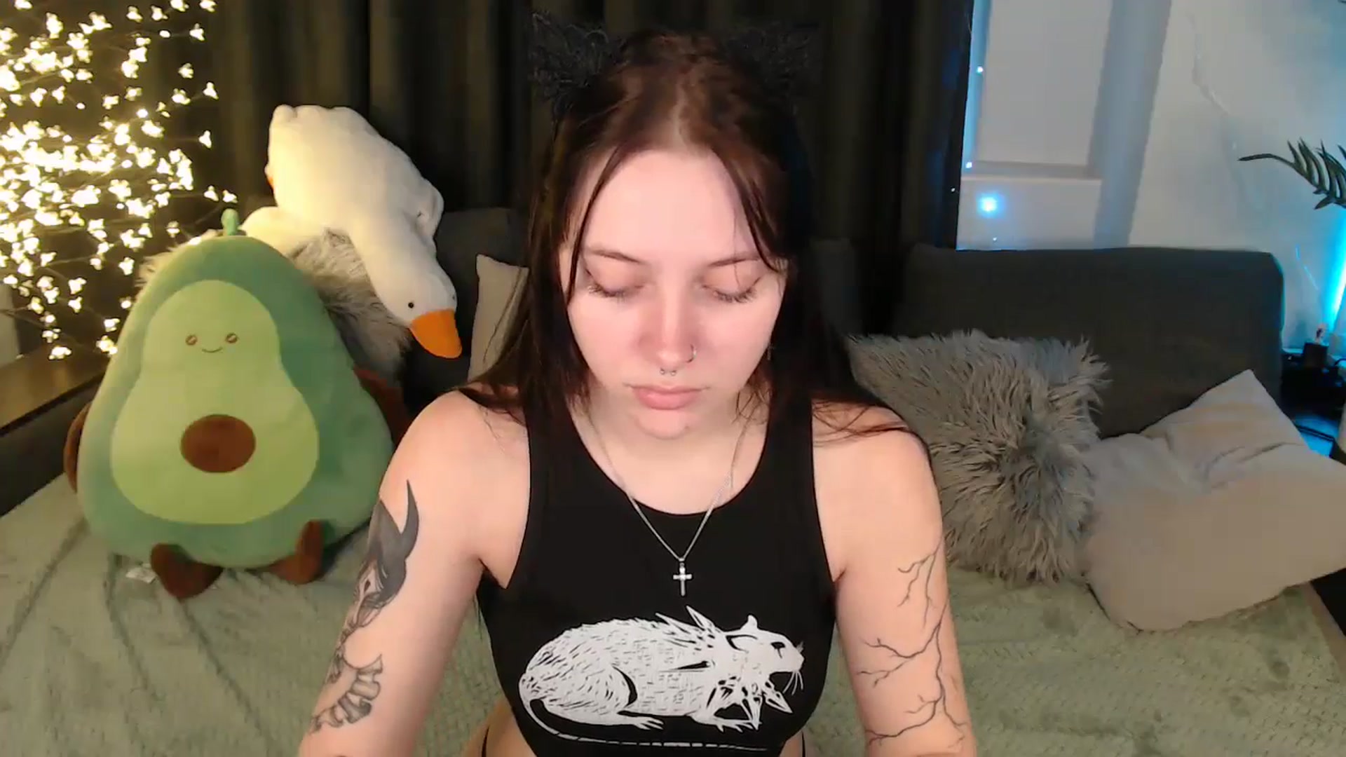 Gallery image thumbnail from SerenaSantos's myfreecams stream on, 12/24/2025, 13:20 image 12 of 20