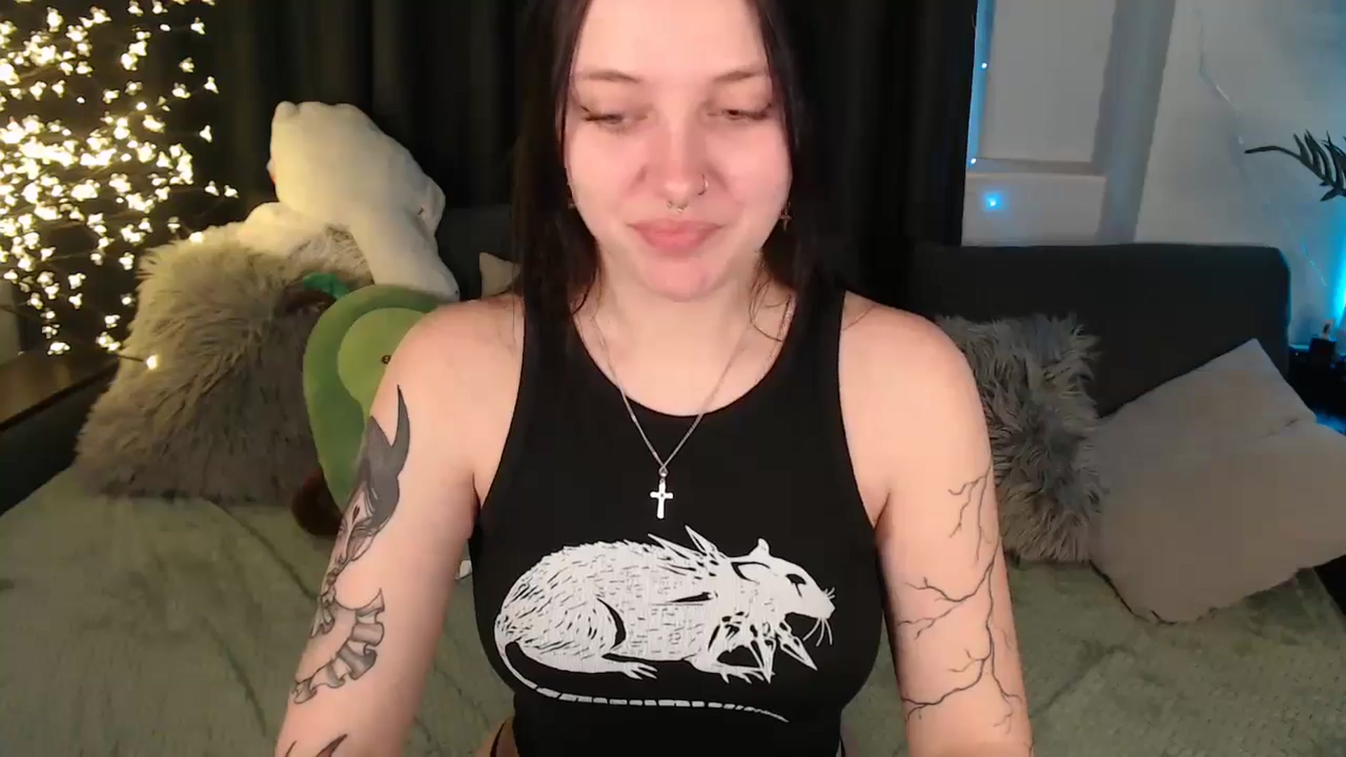 Gallery image thumbnail from SerenaSantos's myfreecams stream on, 12/24/2025, 13:20 image 2 of 20