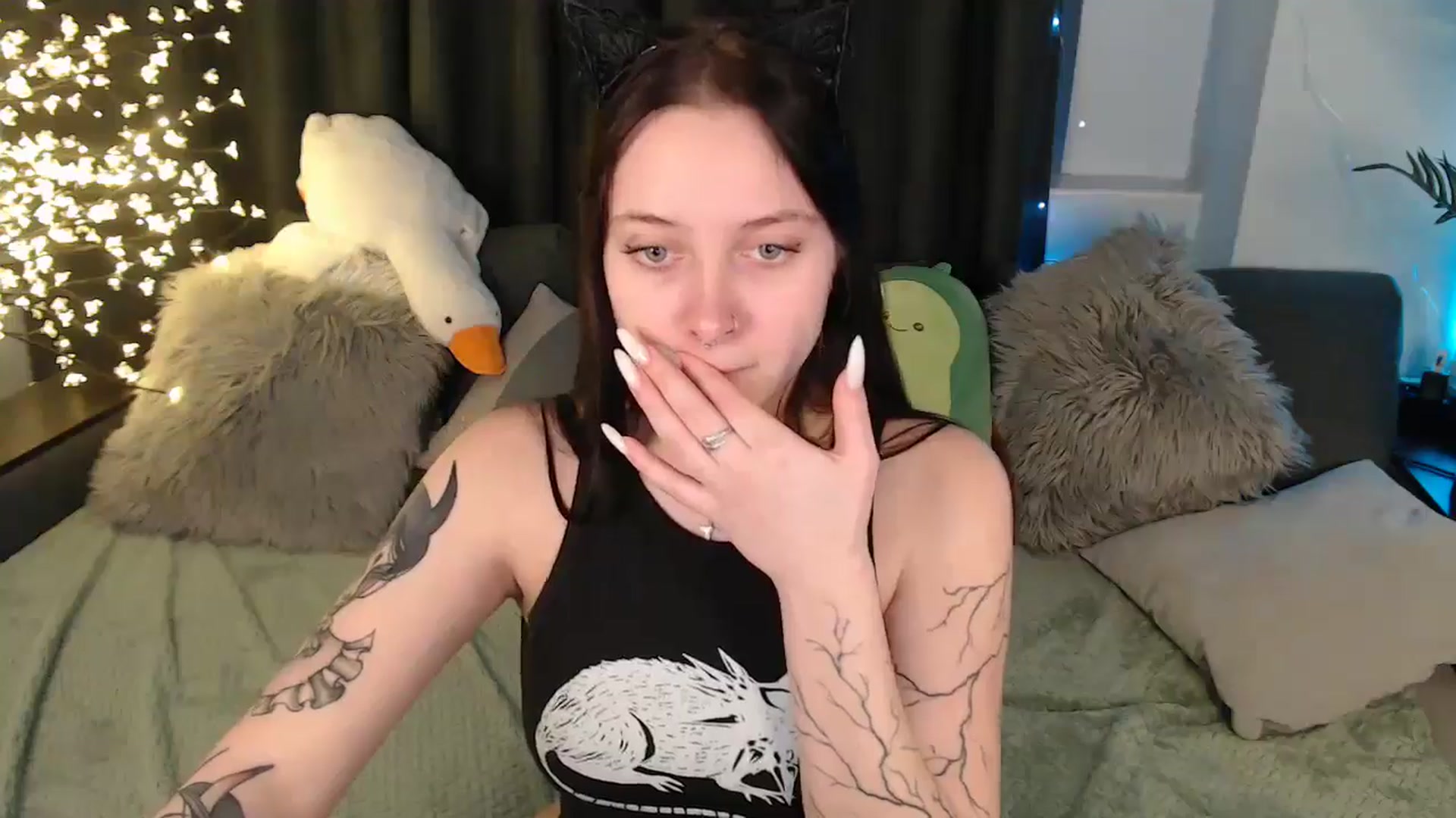 Gallery image thumbnail from SerenaSantos's myfreecams stream on, 12/24/2025, 14:55 image 5 of 20