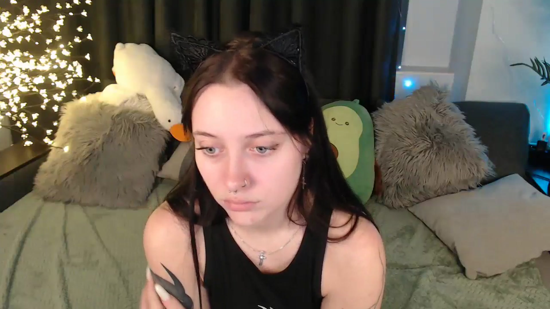 Gallery image thumbnail from SerenaSantos's myfreecams stream on, 12/24/2025, 14:55 image 8 of 20