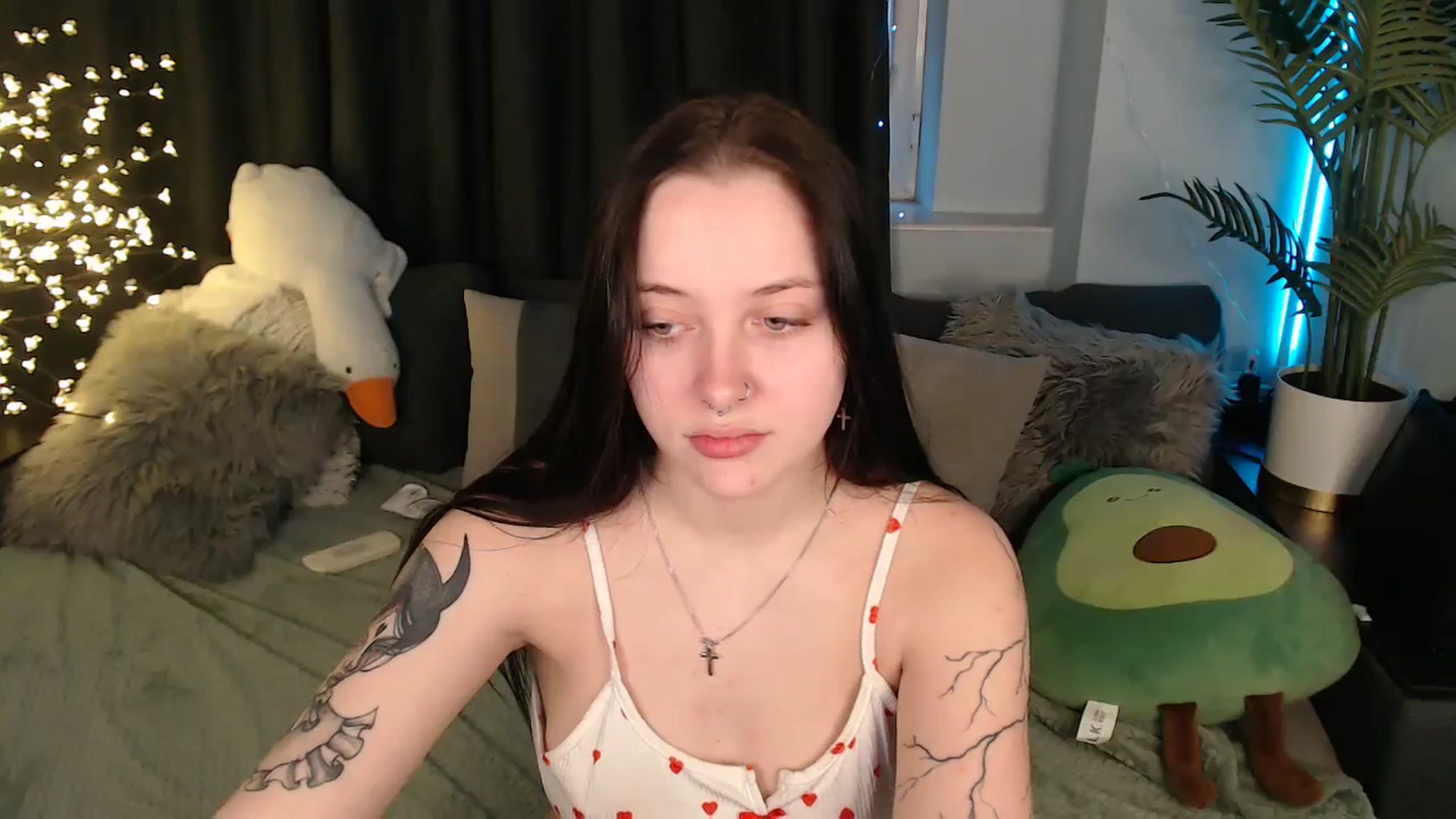 Gallery image thumbnail from SerenaSantos's myfreecams stream on, 12/26/2025, 13:14 image 4 of 20