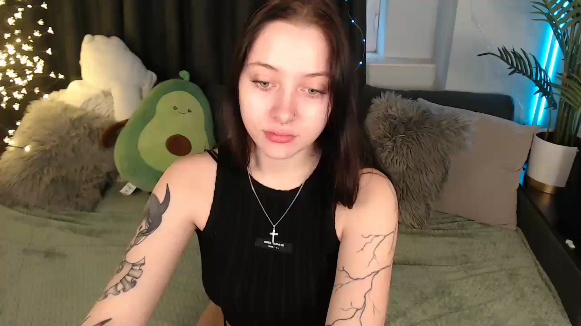 Gallery image thumbnail from SerenaSantos's myfreecams stream on, 12/27/2025, 10:08 image 1 of 20