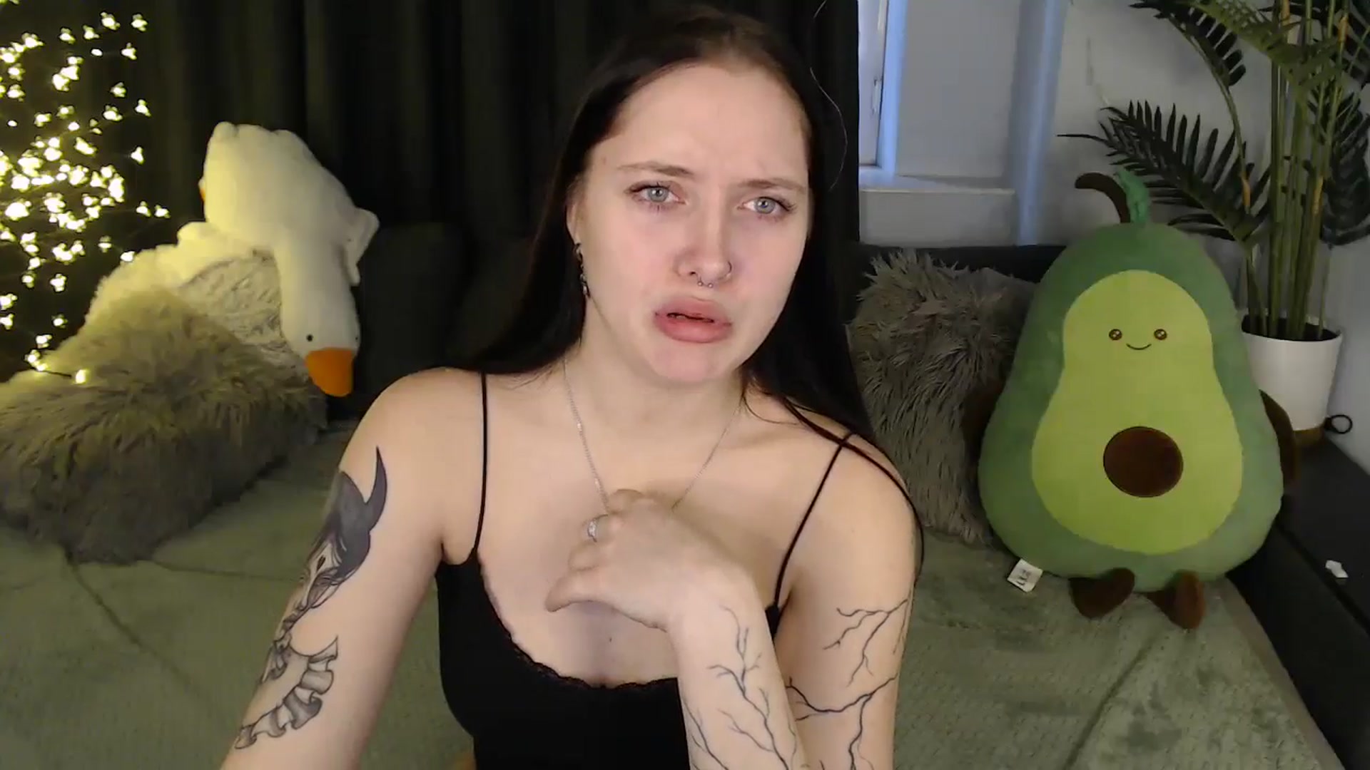 Gallery image thumbnail from SerenaSantos's myfreecams stream on, 12/28/2025, 12:03 image 16 of 20