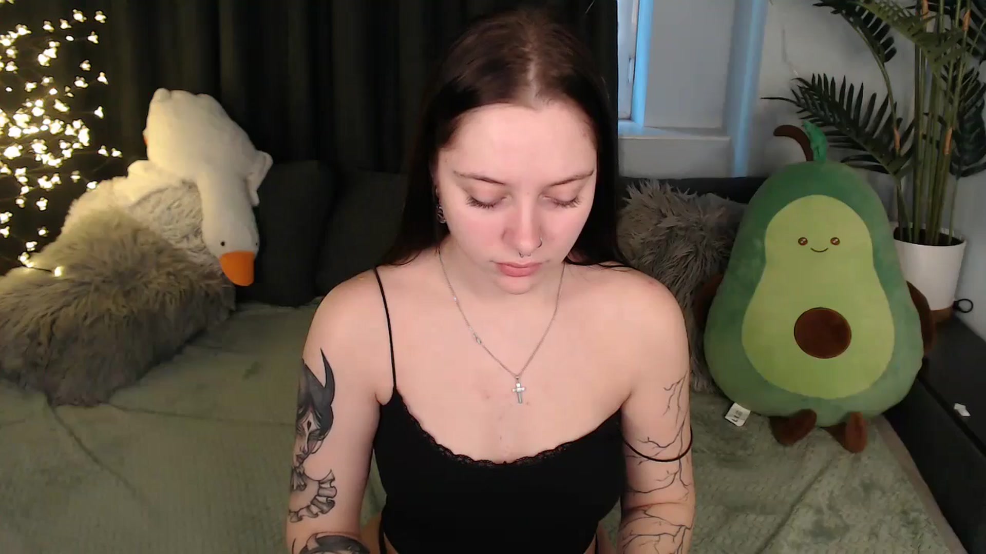 Gallery image thumbnail from SerenaSantos's myfreecams stream on, 12/28/2025, 12:03 image 5 of 20
