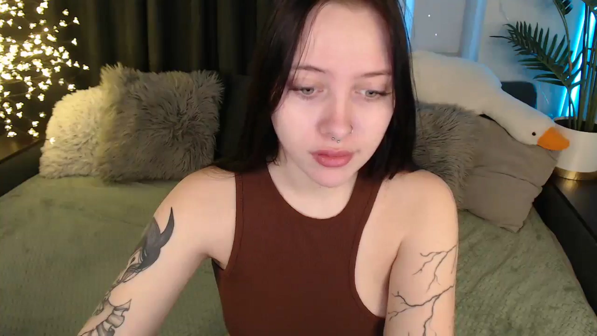 Gallery image thumbnail from SerenaSantos's myfreecams stream on, 01/06/2026, 10:18 image 4 of 20