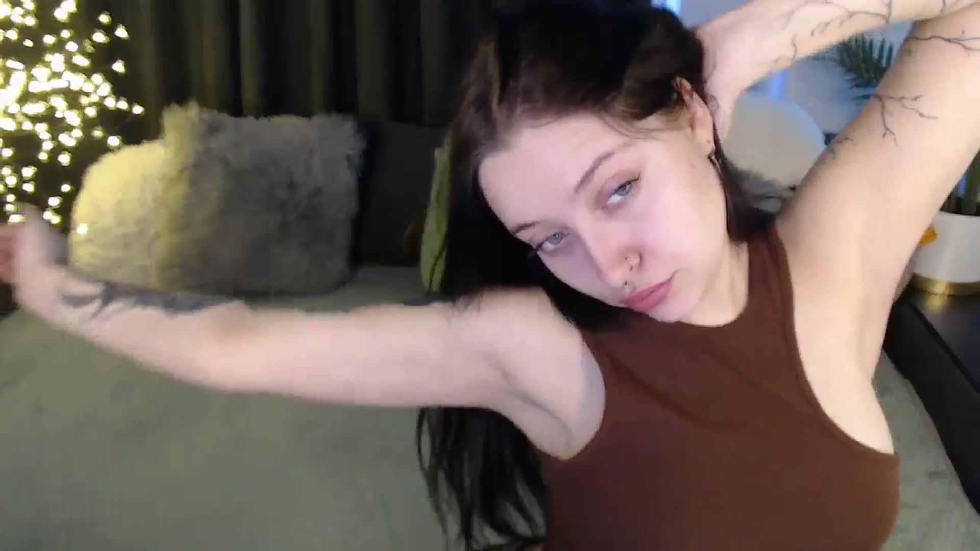 Gallery image thumbnail from SerenaSantos's myfreecams stream on, 01/06/2026, 10:18 image 5 of 20